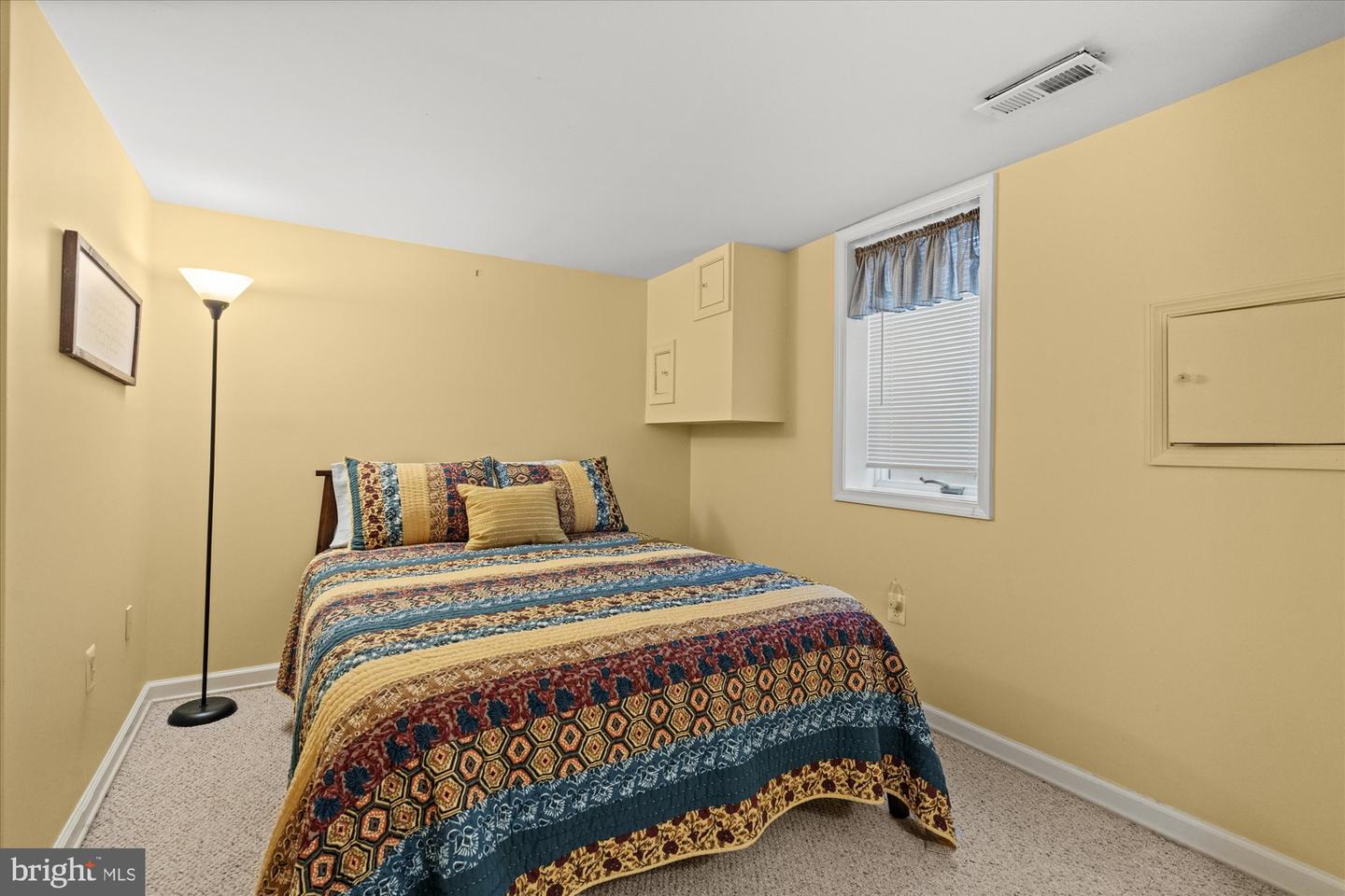1104 LYNDALE DR, ALEXANDRIA, Virginia 22308, 4 Bedrooms Bedrooms, ,4 BathroomsBathrooms,Residential,For sale,1104 LYNDALE DR,VAFX2239648 MLS # VAFX2239648