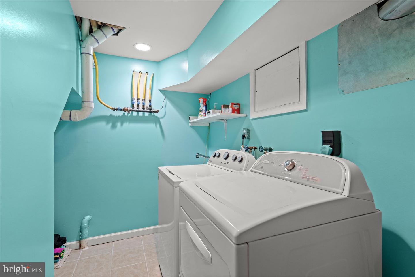 1104 LYNDALE DR, ALEXANDRIA, Virginia 22308, 4 Bedrooms Bedrooms, ,4 BathroomsBathrooms,Residential,For sale,1104 LYNDALE DR,VAFX2239648 MLS # VAFX2239648