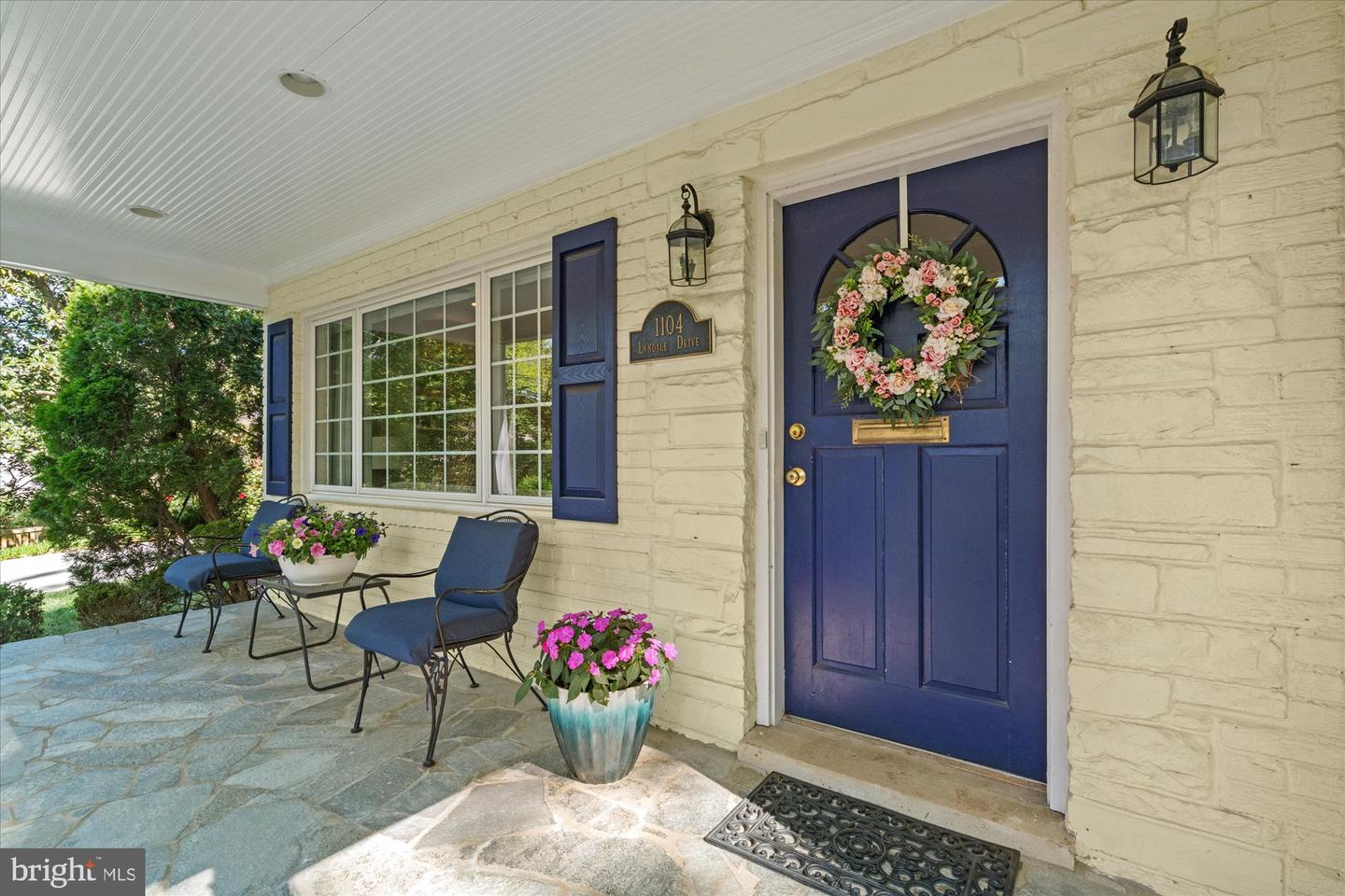 1104 LYNDALE DR, ALEXANDRIA, Virginia 22308, 4 Bedrooms Bedrooms, ,4 BathroomsBathrooms,Residential,For sale,1104 LYNDALE DR,VAFX2239648 MLS # VAFX2239648
