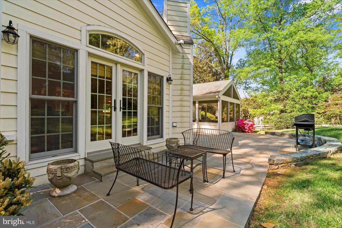1104 LYNDALE DR, ALEXANDRIA, Virginia 22308, 4 Bedrooms Bedrooms, ,4 BathroomsBathrooms,Residential,For sale,1104 LYNDALE DR,VAFX2239648 MLS # VAFX2239648
