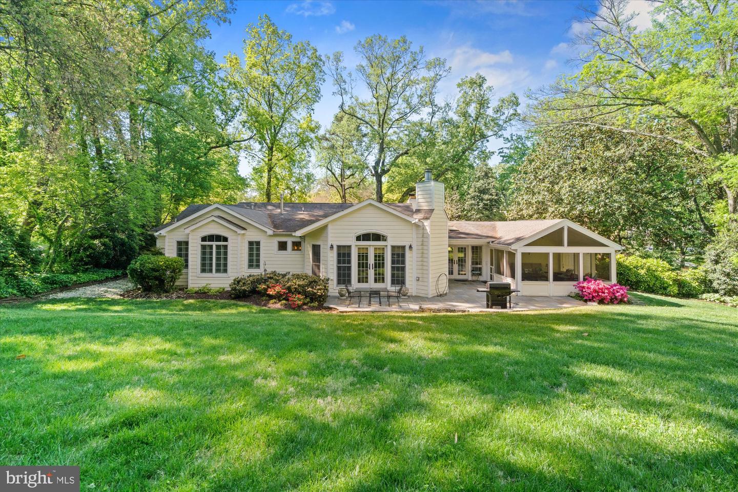 1104 LYNDALE DR, ALEXANDRIA, Virginia 22308, 4 Bedrooms Bedrooms, ,4 BathroomsBathrooms,Residential,For sale,1104 LYNDALE DR,VAFX2239648 MLS # VAFX2239648