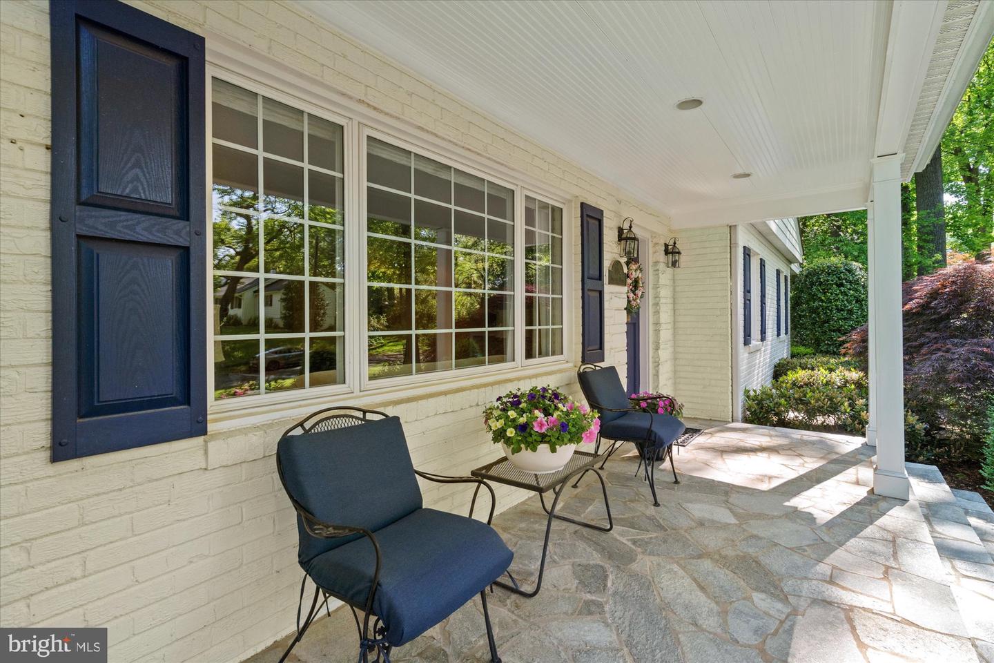 1104 LYNDALE DR, ALEXANDRIA, Virginia 22308, 4 Bedrooms Bedrooms, ,4 BathroomsBathrooms,Residential,For sale,1104 LYNDALE DR,VAFX2239648 MLS # VAFX2239648