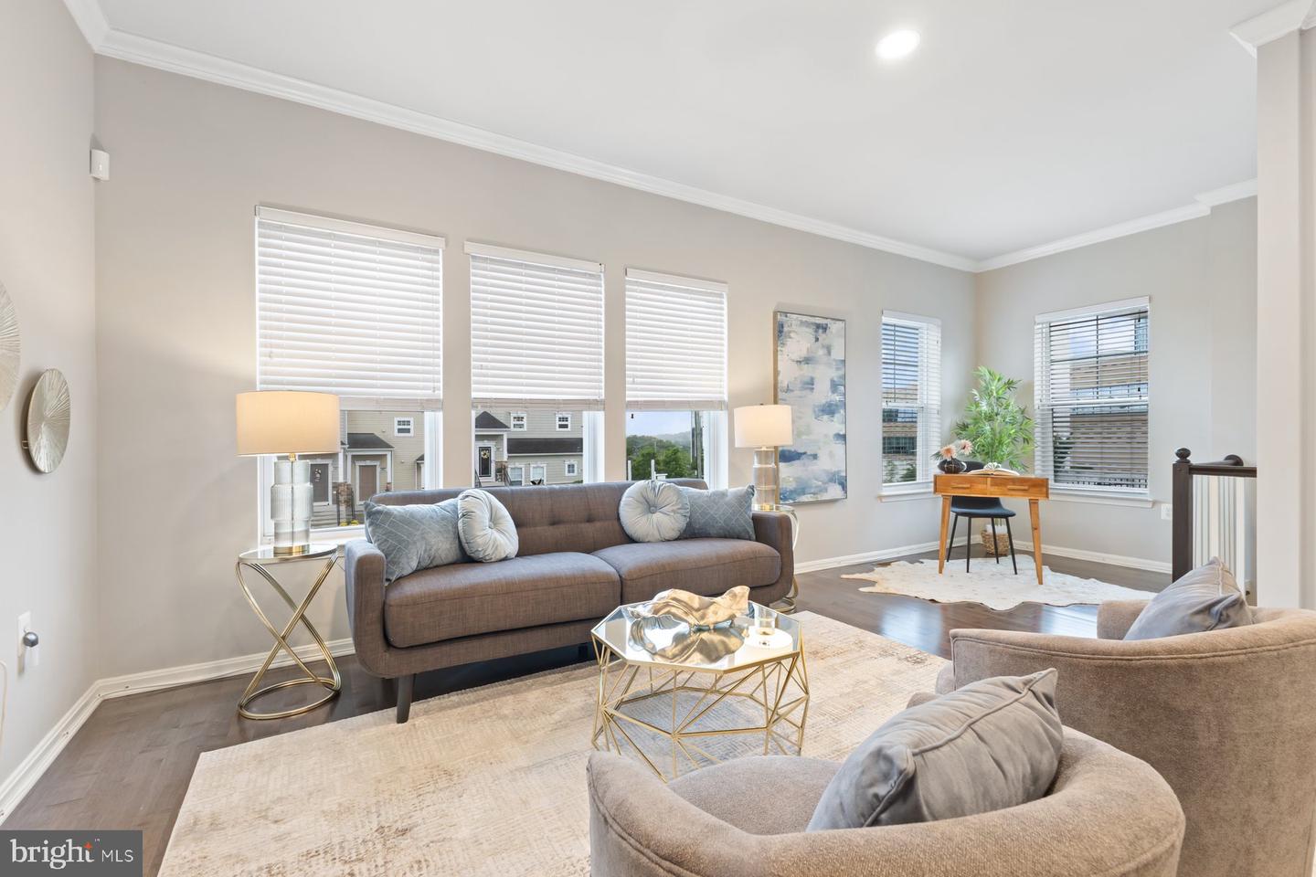 400 WOODCREST DR SE, WASHINGTON, District Of Columbia 20032, 3 Bedrooms Bedrooms, 3 Rooms Rooms,2 BathroomsBathrooms,Residential,For sale,400 WOODCREST DR SE,DCDC2200196 MLS # DCDC2200196