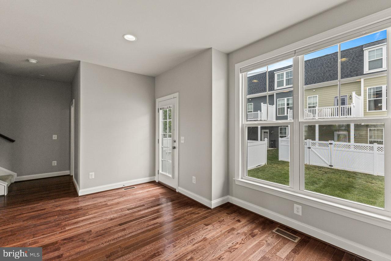 3215 CHARLESTON BLVD, ROCKINGHAM, Virginia 22801, 3 Bedrooms Bedrooms, ,2 BathroomsBathrooms,Residential,For sale,3215 CHARLESTON BLVD,VARO2002290 MLS # VARO2002290