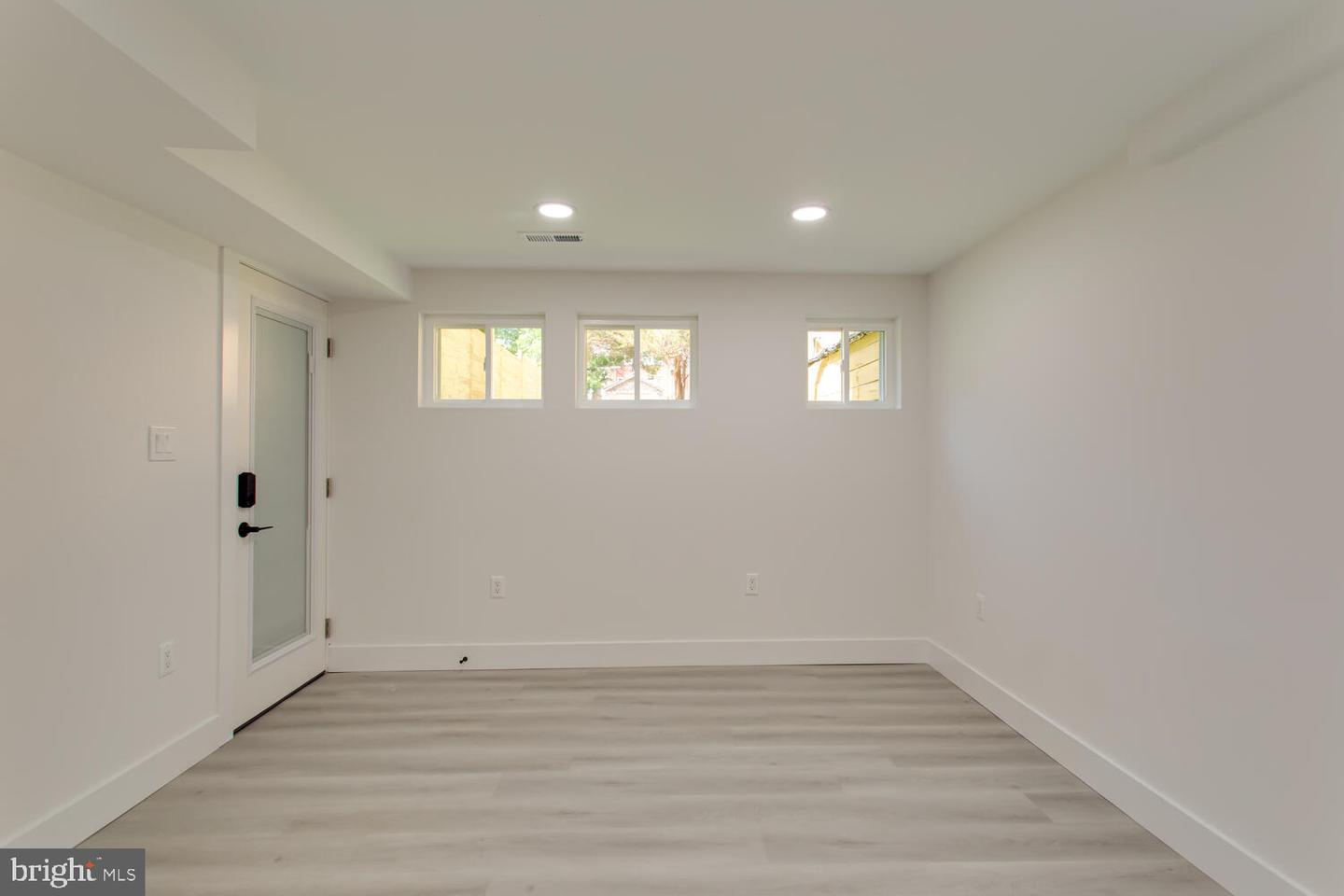 47 GALLATIN ST NW, WASHINGTON, District Of Columbia 20011, 4 Bedrooms Bedrooms, ,3 BathroomsBathrooms,Residential,For sale,47 GALLATIN ST NW,DCDC2200236 MLS # DCDC2200236