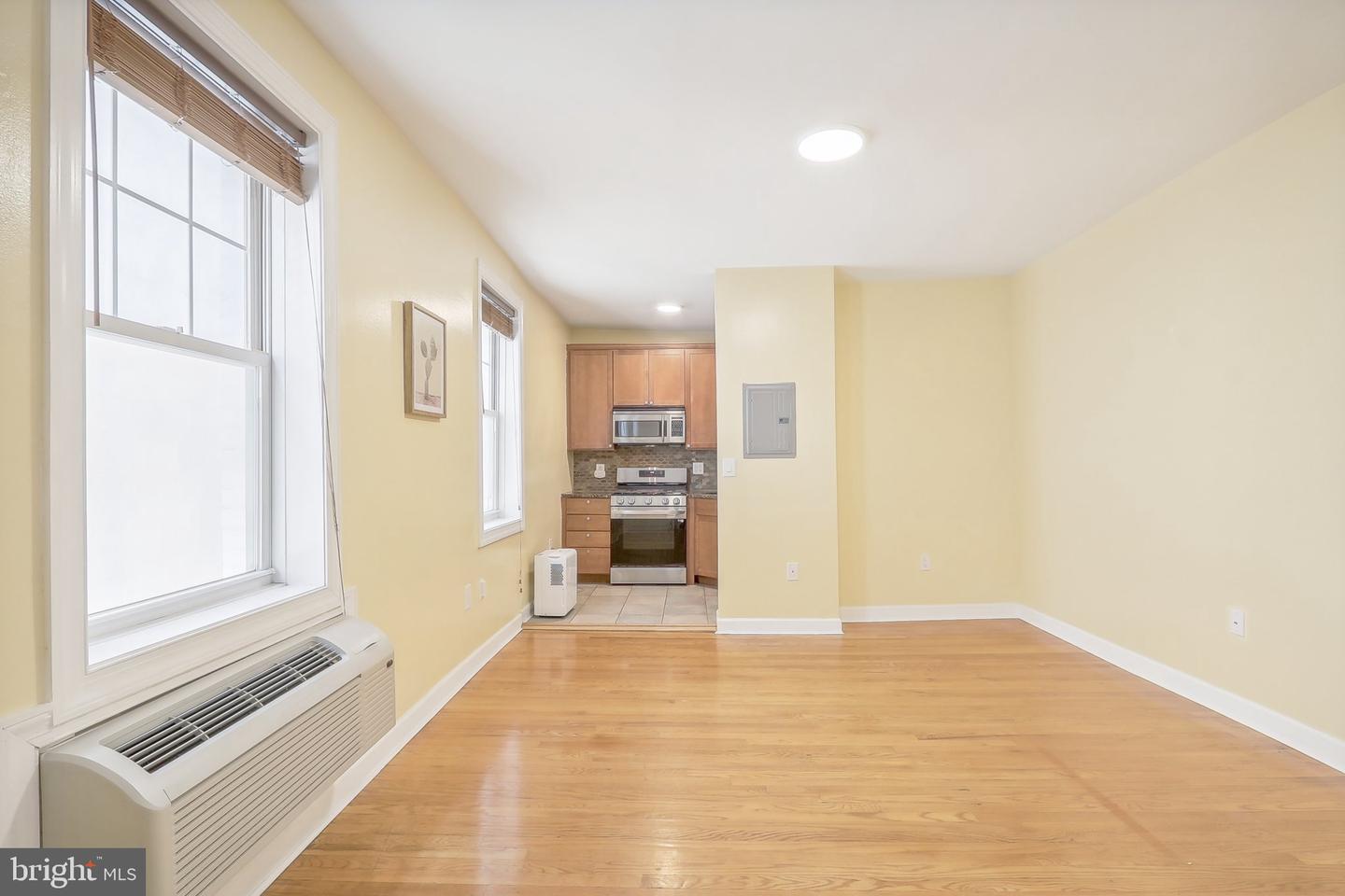 1816 KALORAMA RD NW #204, WASHINGTON, District Of Columbia 20009, ,1 BathroomBathrooms,Residential,For sale,1816 KALORAMA RD NW #204,DCDC2172918 MLS # DCDC2172918
