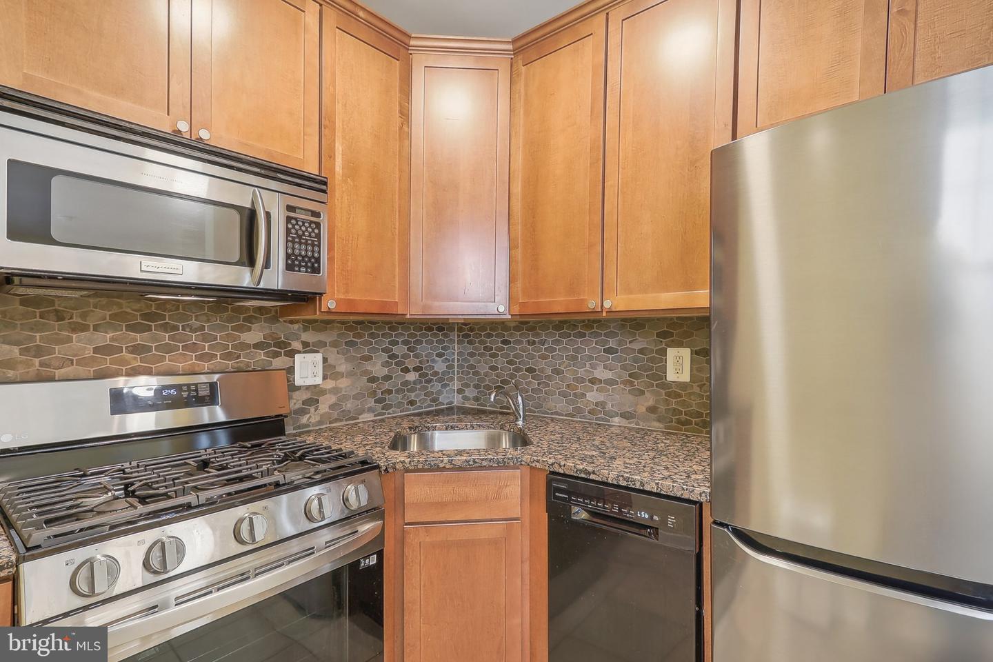1816 KALORAMA RD NW #204, WASHINGTON, District Of Columbia 20009, ,1 BathroomBathrooms,Residential,For sale,1816 KALORAMA RD NW #204,DCDC2172918 MLS # DCDC2172918