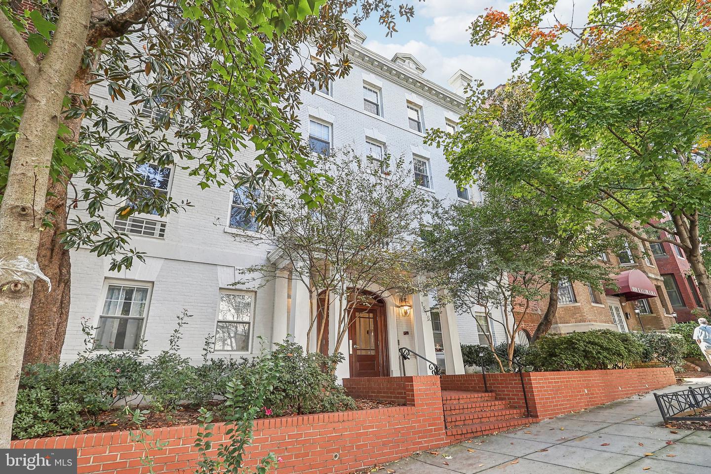 1816 KALORAMA RD NW #204, WASHINGTON, District Of Columbia 20009, ,1 BathroomBathrooms,Residential,For sale,1816 KALORAMA RD NW #204,DCDC2172918 MLS # DCDC2172918