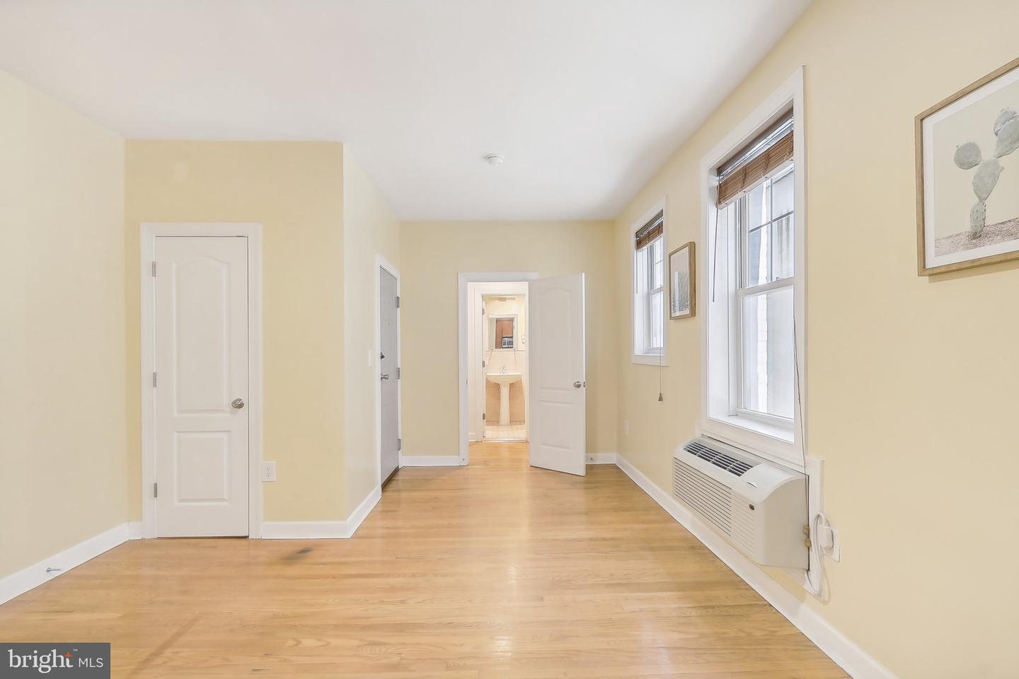 1816 KALORAMA RD NW #204, WASHINGTON, District Of Columbia 20009, ,1 BathroomBathrooms,Residential,For sale,1816 KALORAMA RD NW #204,DCDC2172918 MLS # DCDC2172918