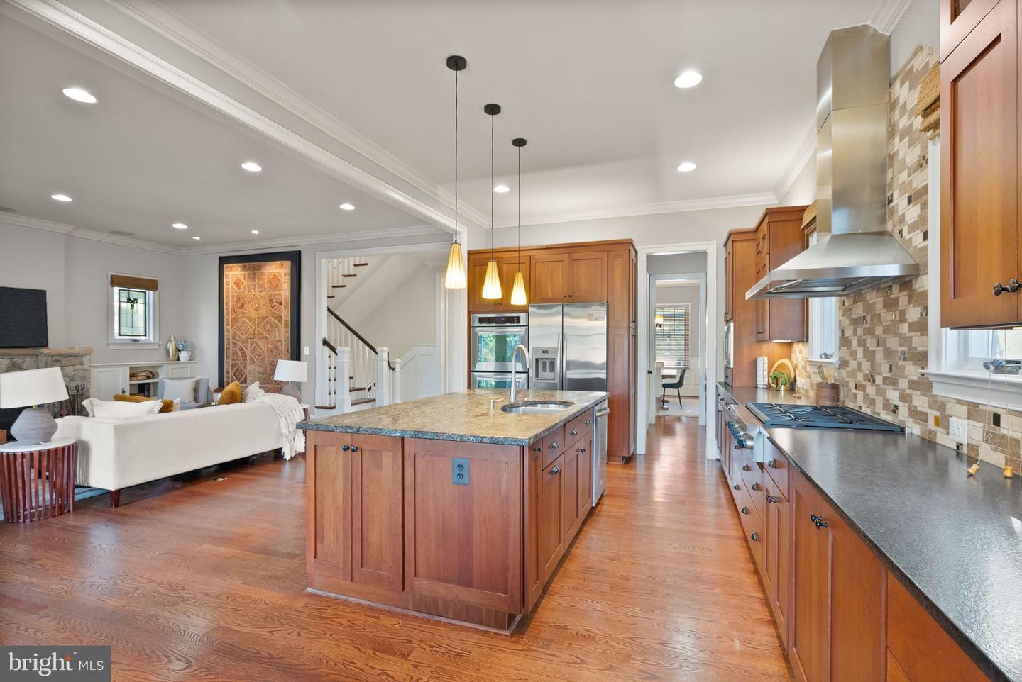 1310 N JACKSON ST N, ARLINGTON, Virginia 22201, 5 Bedrooms Bedrooms, ,4 BathroomsBathrooms,Residential,For sale,1310 N JACKSON ST N,VAAR2052676 MLS # VAAR2052676