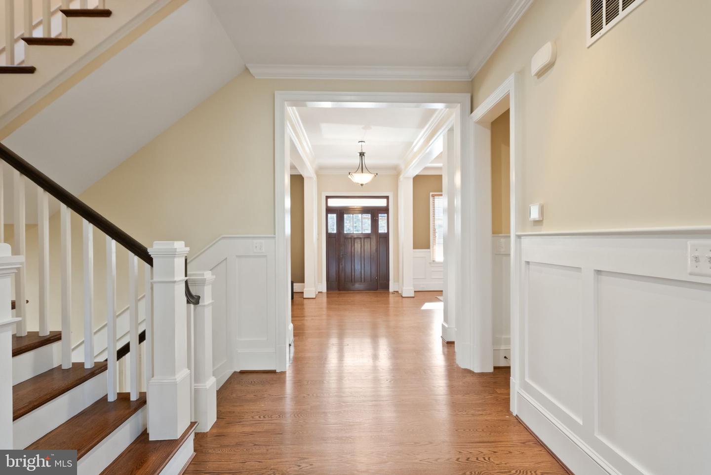 1310 N JACKSON ST N, ARLINGTON, Virginia 22201, 5 Bedrooms Bedrooms, ,4 BathroomsBathrooms,Residential,For sale,1310 N JACKSON ST N,VAAR2052676 MLS # VAAR2052676