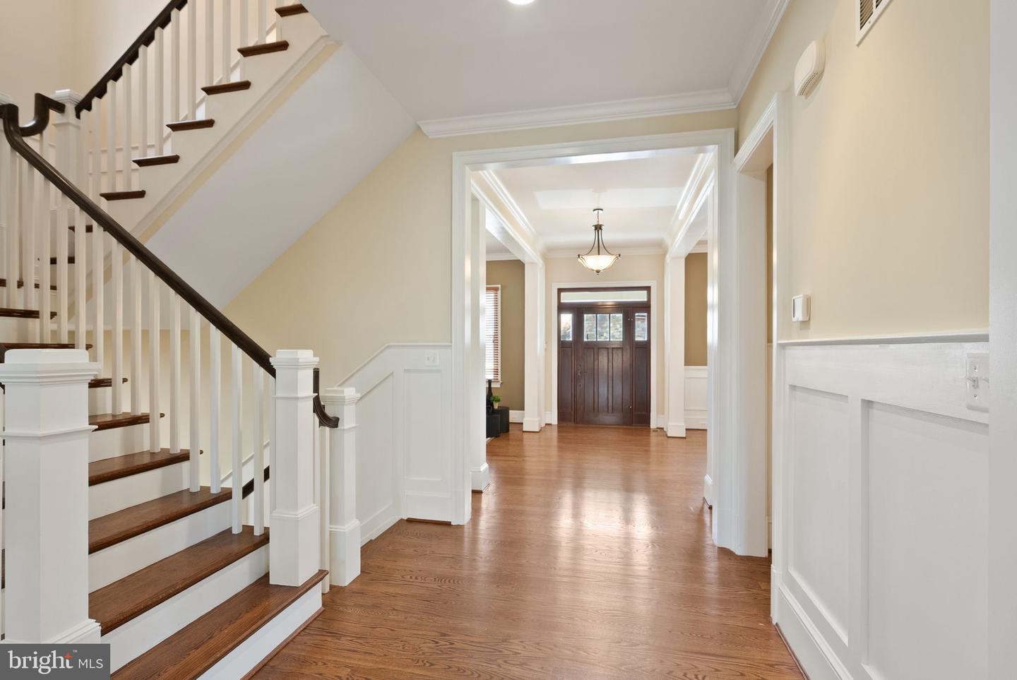 1310 N JACKSON ST N, ARLINGTON, Virginia 22201, 5 Bedrooms Bedrooms, ,4 BathroomsBathrooms,Residential,For sale,1310 N JACKSON ST N,VAAR2052676 MLS # VAAR2052676