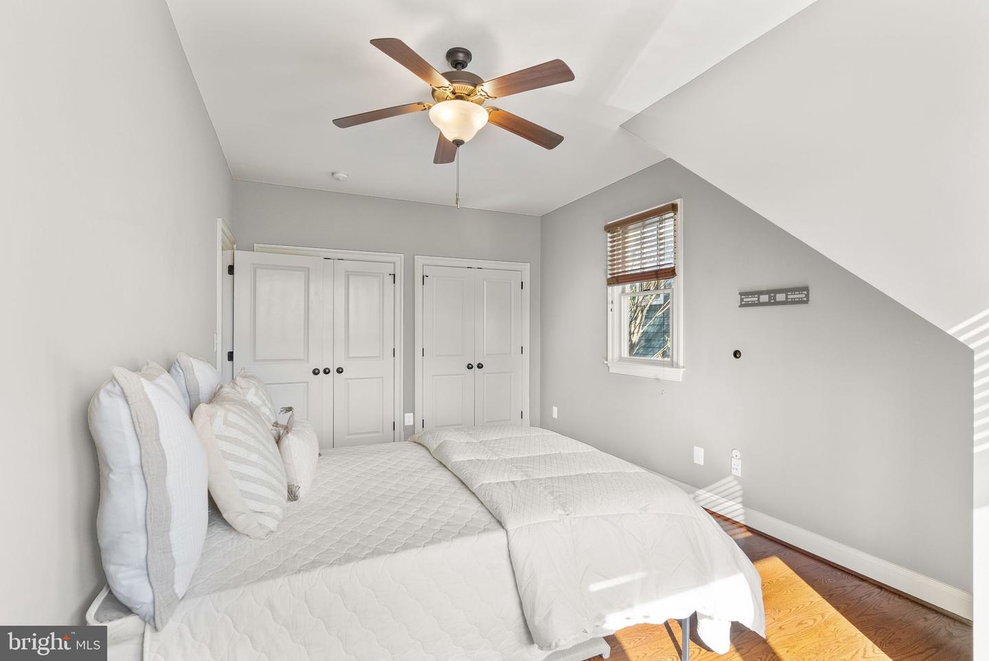 1310 N JACKSON ST N, ARLINGTON, Virginia 22201, 5 Bedrooms Bedrooms, ,4 BathroomsBathrooms,Residential,For sale,1310 N JACKSON ST N,VAAR2052676 MLS # VAAR2052676