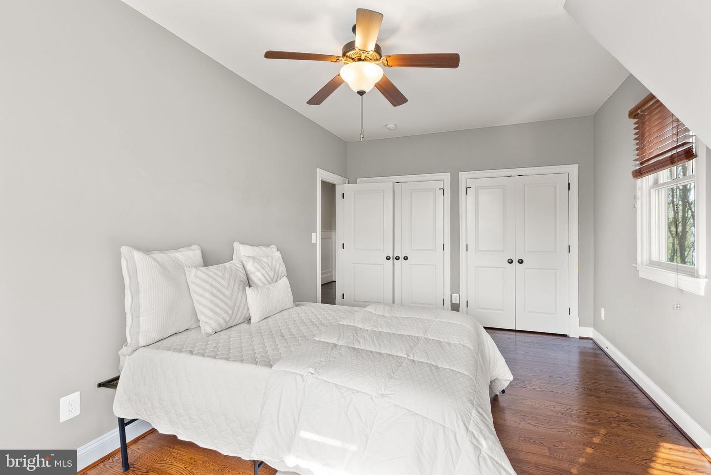 1310 N JACKSON ST N, ARLINGTON, Virginia 22201, 5 Bedrooms Bedrooms, ,4 BathroomsBathrooms,Residential,For sale,1310 N JACKSON ST N,VAAR2052676 MLS # VAAR2052676