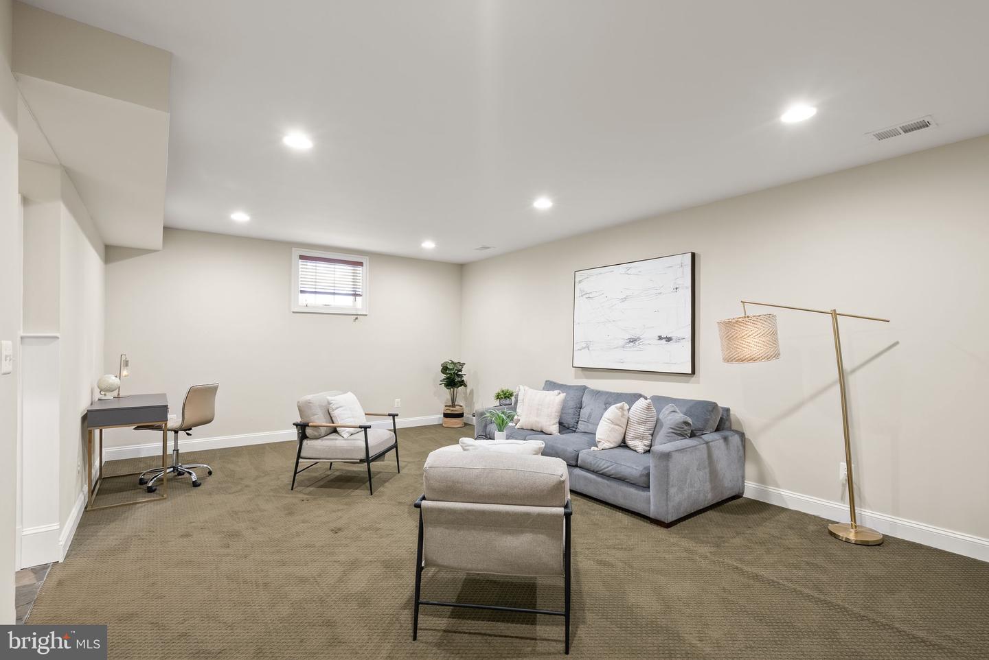 1310 N JACKSON ST N, ARLINGTON, Virginia 22201, 5 Bedrooms Bedrooms, ,4 BathroomsBathrooms,Residential,For sale,1310 N JACKSON ST N,VAAR2052676 MLS # VAAR2052676