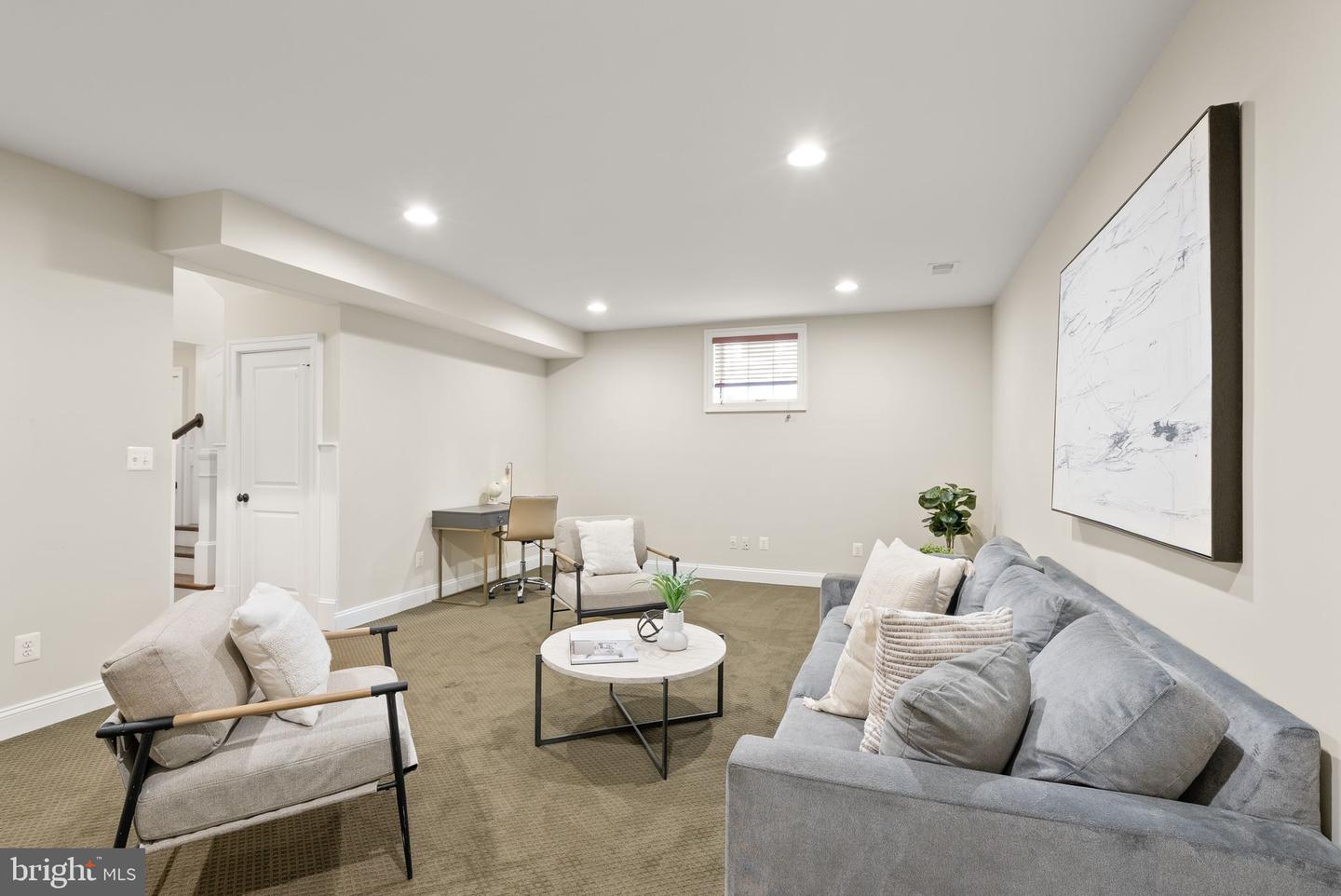 1310 N JACKSON ST N, ARLINGTON, Virginia 22201, 5 Bedrooms Bedrooms, ,4 BathroomsBathrooms,Residential,For sale,1310 N JACKSON ST N,VAAR2052676 MLS # VAAR2052676