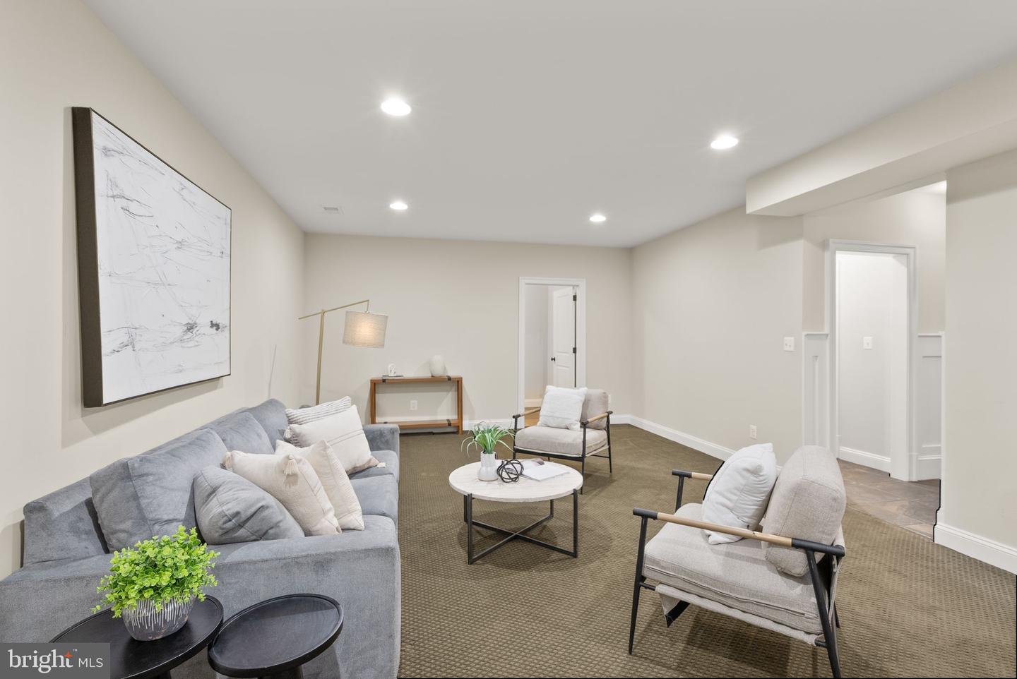 1310 N JACKSON ST N, ARLINGTON, Virginia 22201, 5 Bedrooms Bedrooms, ,4 BathroomsBathrooms,Residential,For sale,1310 N JACKSON ST N,VAAR2052676 MLS # VAAR2052676