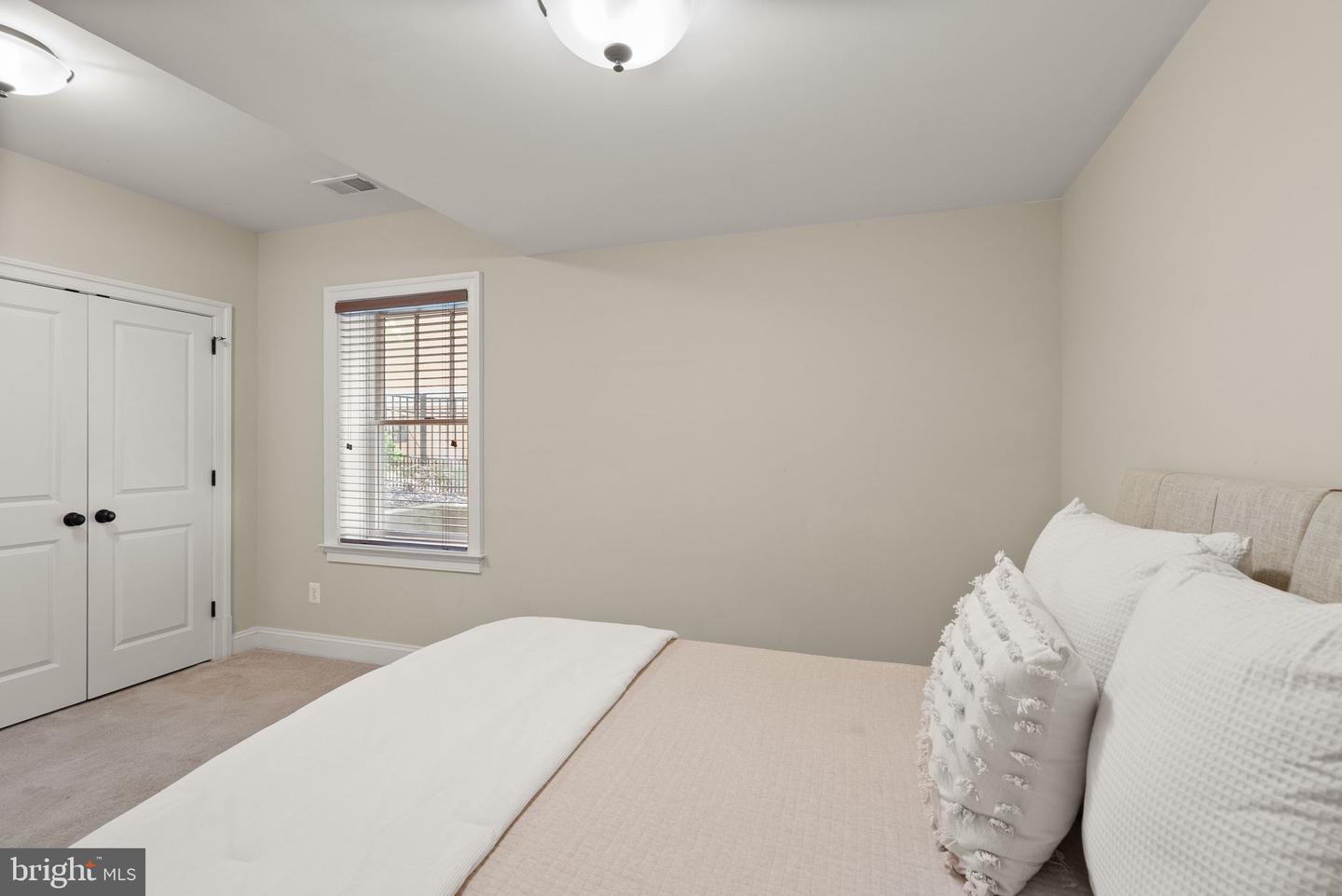 1310 N JACKSON ST N, ARLINGTON, Virginia 22201, 5 Bedrooms Bedrooms, ,4 BathroomsBathrooms,Residential,For sale,1310 N JACKSON ST N,VAAR2052676 MLS # VAAR2052676