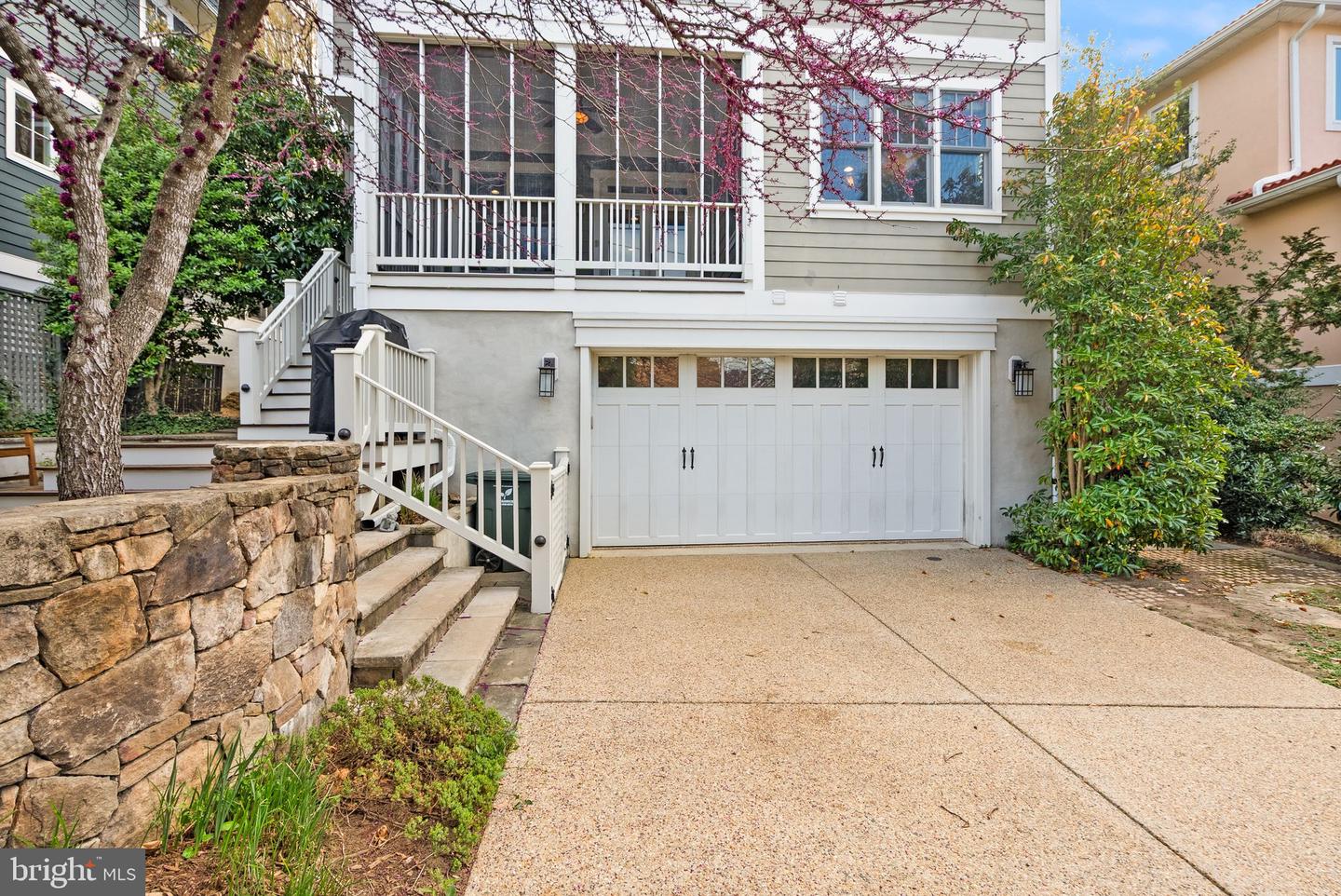 1310 N JACKSON ST N, ARLINGTON, Virginia 22201, 5 Bedrooms Bedrooms, ,4 BathroomsBathrooms,Residential,For sale,1310 N JACKSON ST N,VAAR2052676 MLS # VAAR2052676