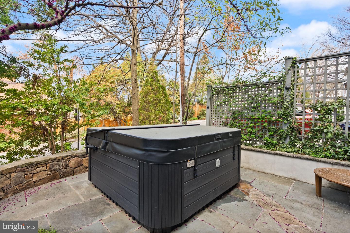 1310 N JACKSON ST N, ARLINGTON, Virginia 22201, 5 Bedrooms Bedrooms, ,4 BathroomsBathrooms,Residential,For sale,1310 N JACKSON ST N,VAAR2052676 MLS # VAAR2052676