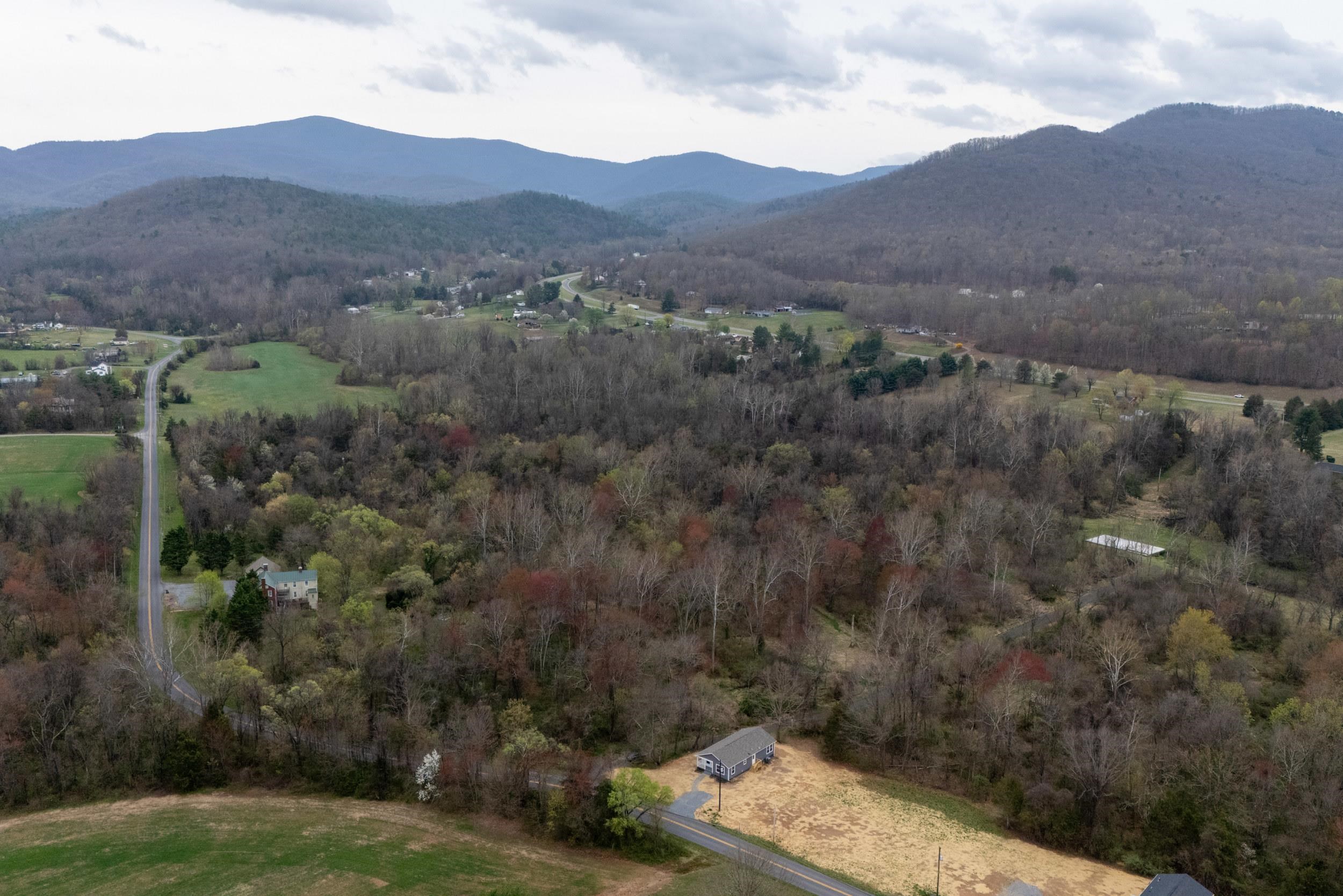 17510 MT PLEASANT RD, ELKTON, Virginia 22827, 3 Bedrooms Bedrooms, ,2 BathroomsBathrooms,Residential,17510 MT PLEASANT RD,662812 MLS # 662812