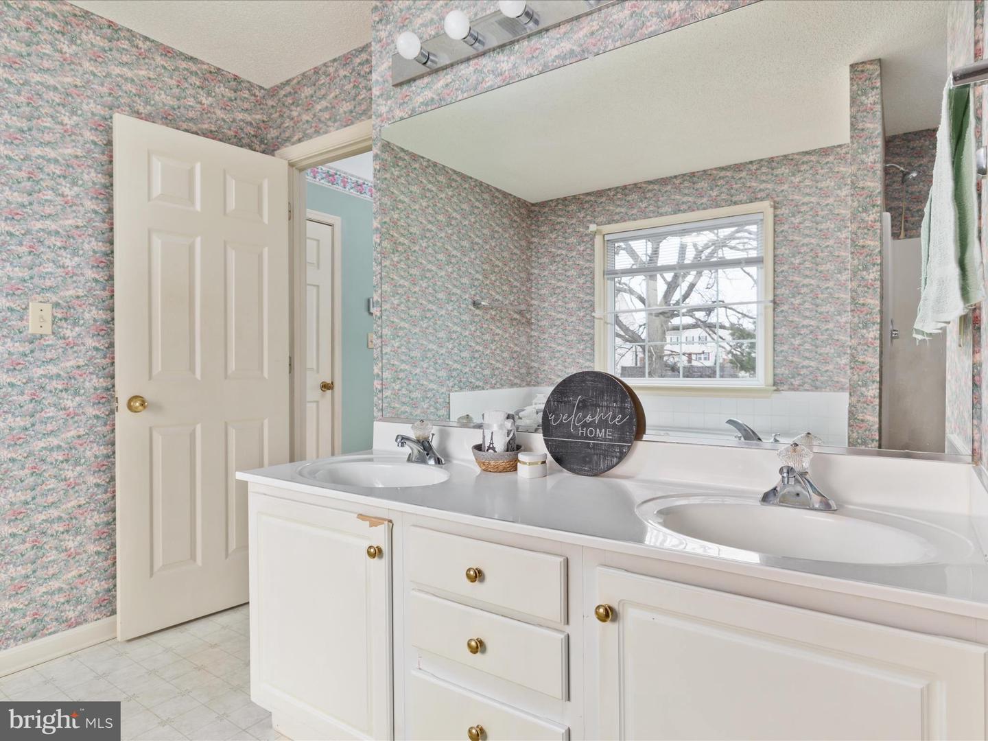 116 BARKWOOD DR, STEPHENS CITY, Virginia 22655, 4 Bedrooms Bedrooms, ,2 BathroomsBathrooms,Residential,For sale,116 BARKWOOD DR,VAFV2032742 MLS # VAFV2032742