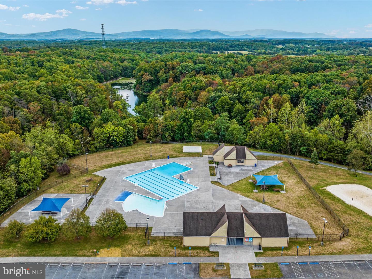 116 BARKWOOD DR, STEPHENS CITY, Virginia 22655, 4 Bedrooms Bedrooms, ,2 BathroomsBathrooms,Residential,For sale,116 BARKWOOD DR,VAFV2032742 MLS # VAFV2032742