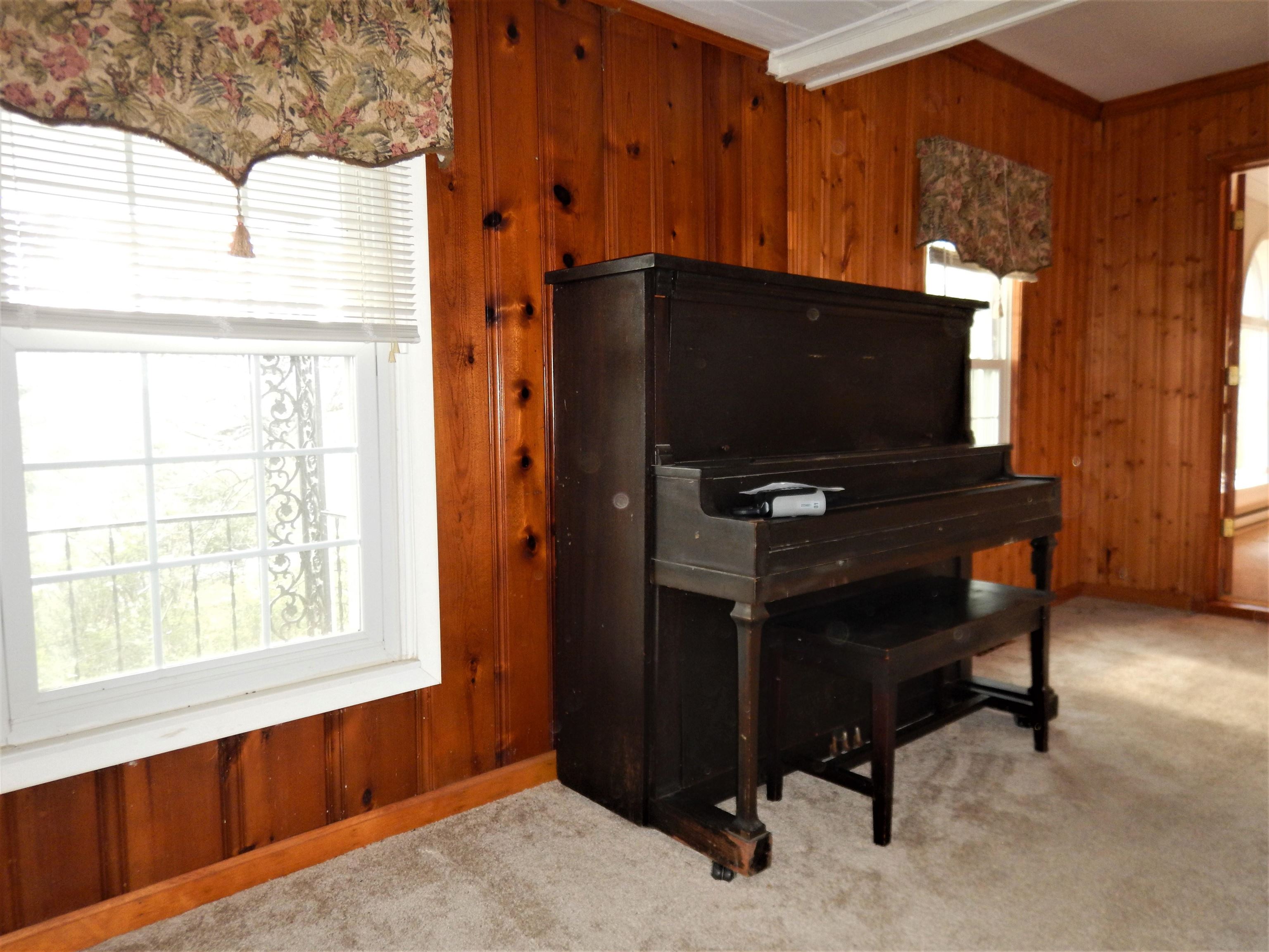941 MCKINLEY RD, MIDDLEBROOK, Virginia 24459, 2 Bedrooms Bedrooms, ,1 BathroomBathrooms,Residential,941 MCKINLEY RD,663463 MLS # 663463
