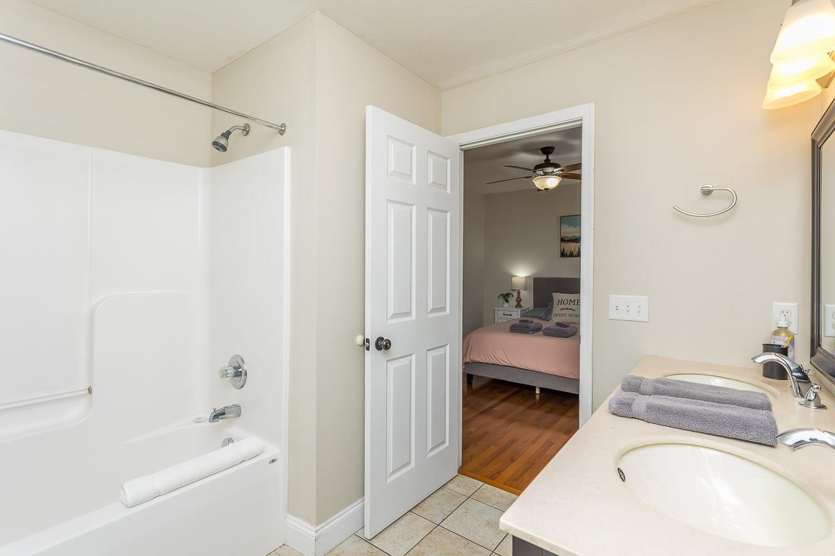 442 FIRST ST, SHENANDOAH, Virginia 22849, 5 Bedrooms Bedrooms, ,4 BathroomsBathrooms,Residential,442 FIRST ST,664182 MLS # 664182