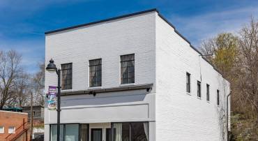 442 FIRST ST, SHENANDOAH, Virginia 22849, 5 Bedrooms Bedrooms, ,4 BathroomsBathrooms,Residential,442 FIRST ST,664182 MLS # 664182