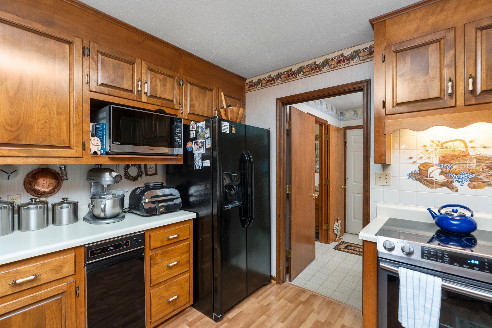 3 WHIPPOORWILL WAY, WAYNESBORO, Virginia 22980, 3 Bedrooms Bedrooms, ,2 BathroomsBathrooms,Residential,3 WHIPPOORWILL WAY,664420 MLS # 664420