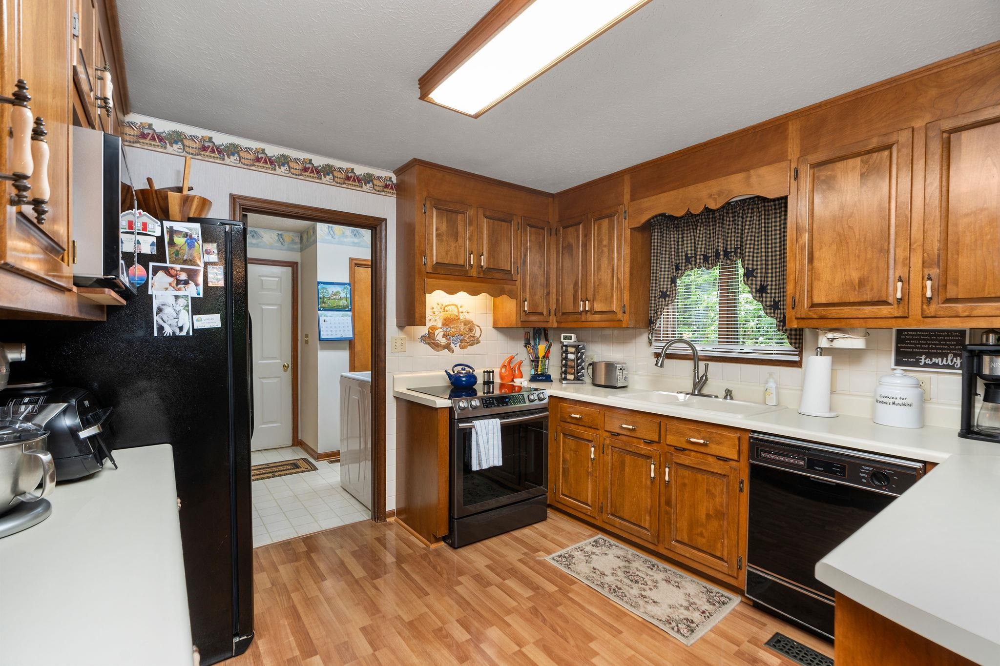 3 WHIPPOORWILL WAY, WAYNESBORO, Virginia 22980, 3 Bedrooms Bedrooms, ,2 BathroomsBathrooms,Residential,3 WHIPPOORWILL WAY,664420 MLS # 664420