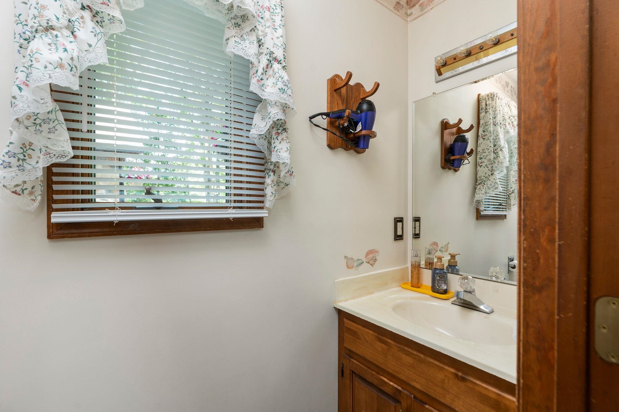 3 WHIPPOORWILL WAY, WAYNESBORO, Virginia 22980, 3 Bedrooms Bedrooms, ,2 BathroomsBathrooms,Residential,3 WHIPPOORWILL WAY,664420 MLS # 664420