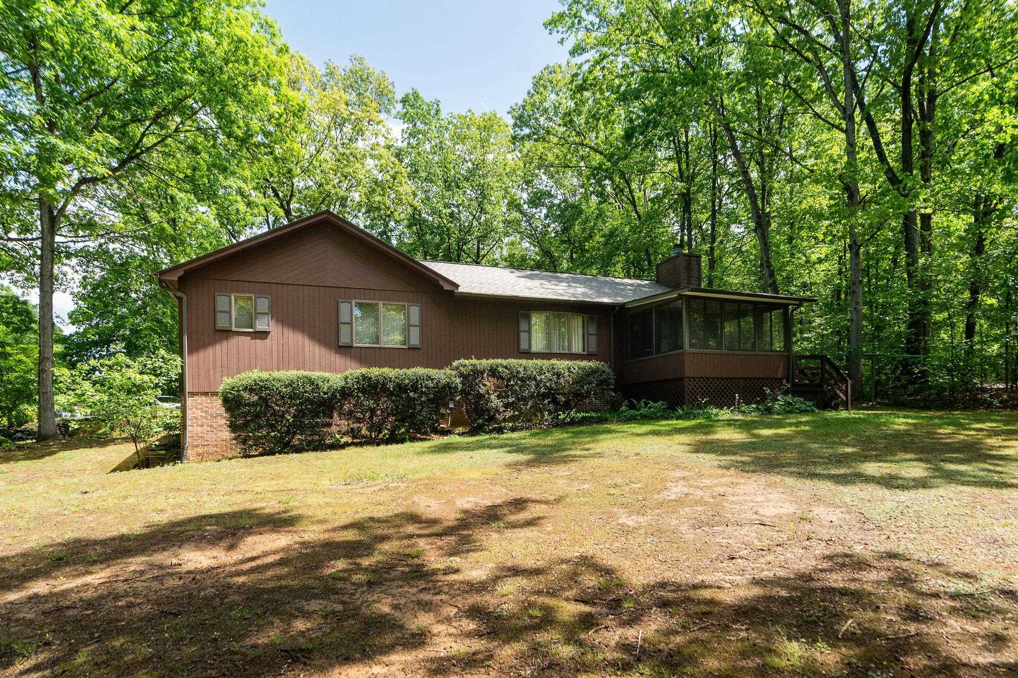 3 WHIPPOORWILL WAY, WAYNESBORO, Virginia 22980, 3 Bedrooms Bedrooms, ,2 BathroomsBathrooms,Residential,3 WHIPPOORWILL WAY,664420 MLS # 664420