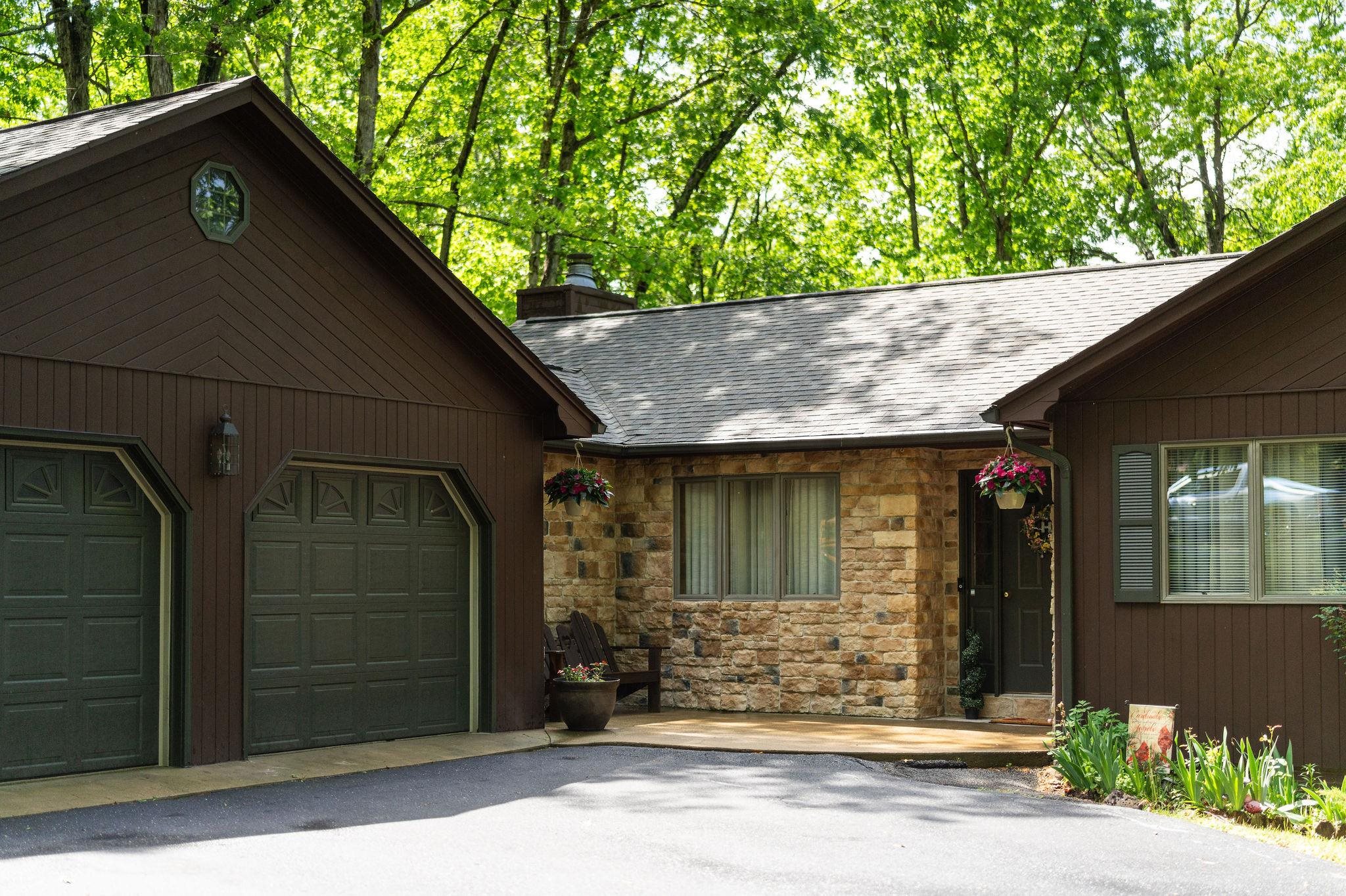 3 WHIPPOORWILL WAY, WAYNESBORO, Virginia 22980, 3 Bedrooms Bedrooms, ,2 BathroomsBathrooms,Residential,3 WHIPPOORWILL WAY,664420 MLS # 664420