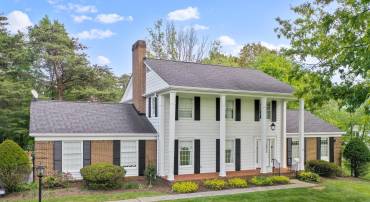 137 S RIVER RD, FRONT ROYAL, Virginia 22630, 3 Bedrooms Bedrooms, ,2 BathroomsBathrooms,Residential,For sale,137 S RIVER RD,VAWR2010676 MLS # VAWR2010676