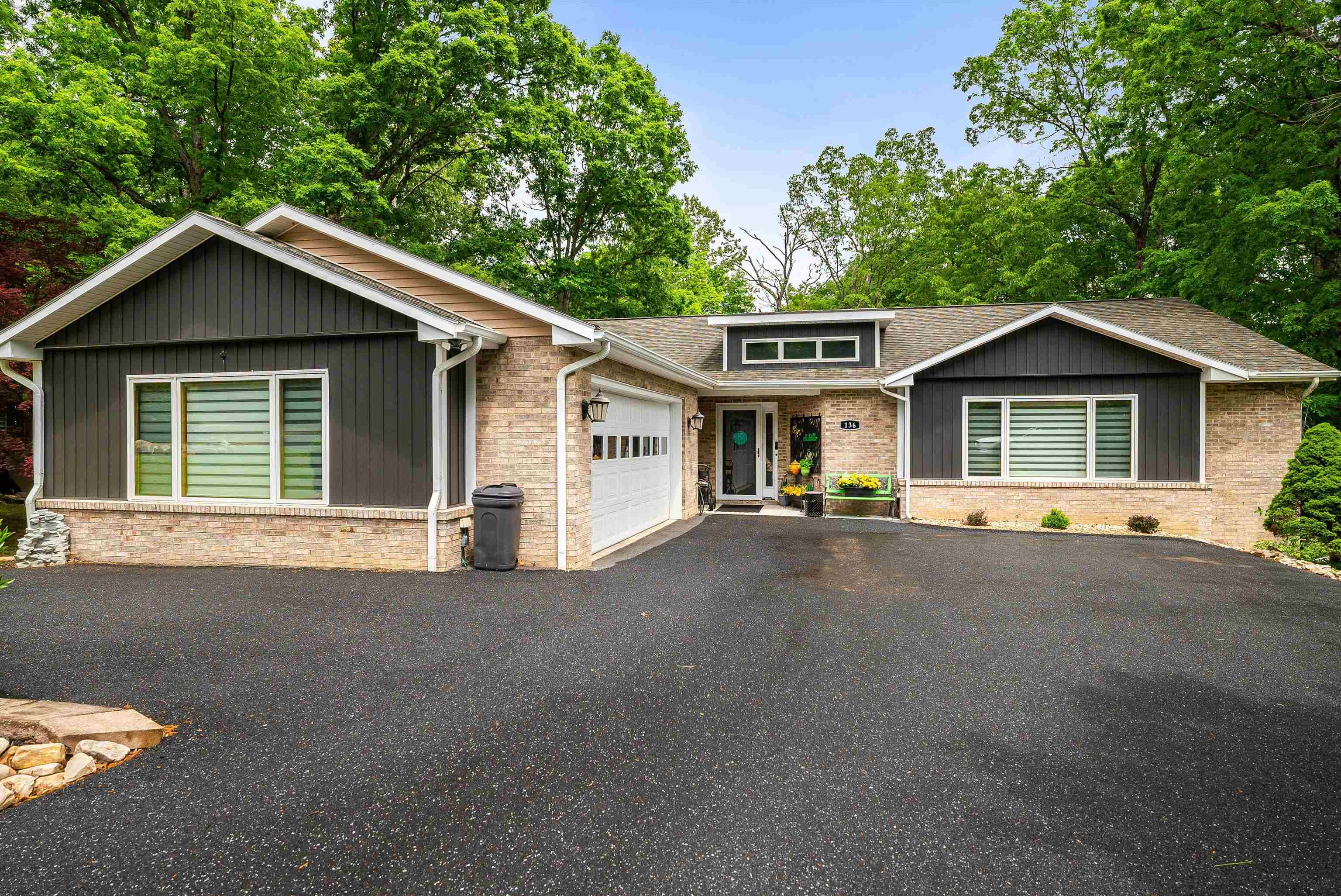 136 BONNIE CT, MCGAHEYSVILLE, Virginia 22840, 4 Bedrooms Bedrooms, ,4 BathroomsBathrooms,Residential,136 BONNIE CT,664425 MLS # 664425