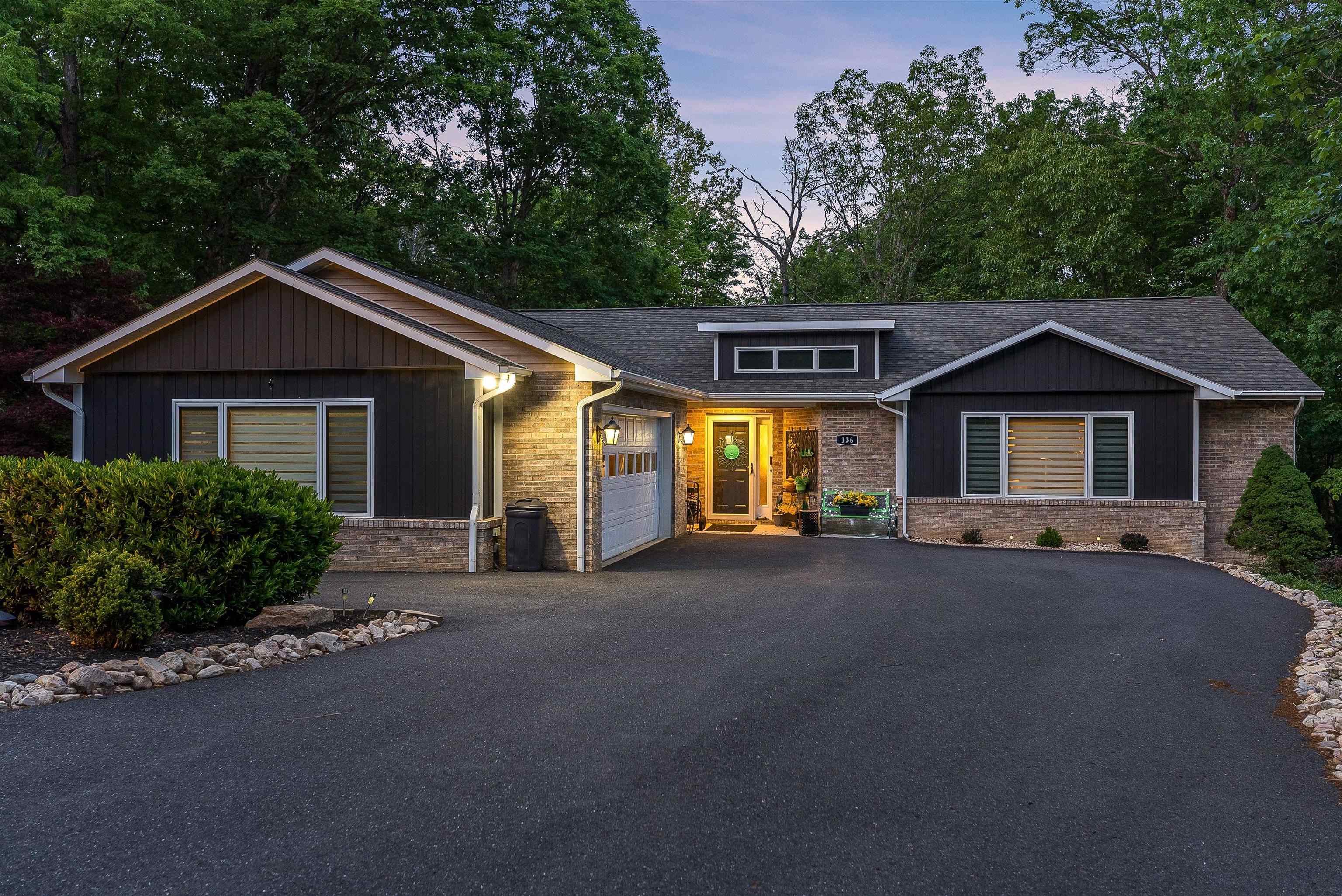 136 BONNIE CT, MCGAHEYSVILLE, Virginia 22840, 4 Bedrooms Bedrooms, ,4 BathroomsBathrooms,Residential,136 BONNIE CT,664425 MLS # 664425