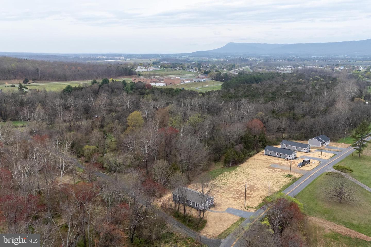 17510 MT PLEASANT RD, ELKTON, Virginia 22827, 3 Bedrooms Bedrooms, ,2 BathroomsBathrooms,Residential,For sale,17510 MT PLEASANT RD,VARO2002144 MLS # VARO2002144