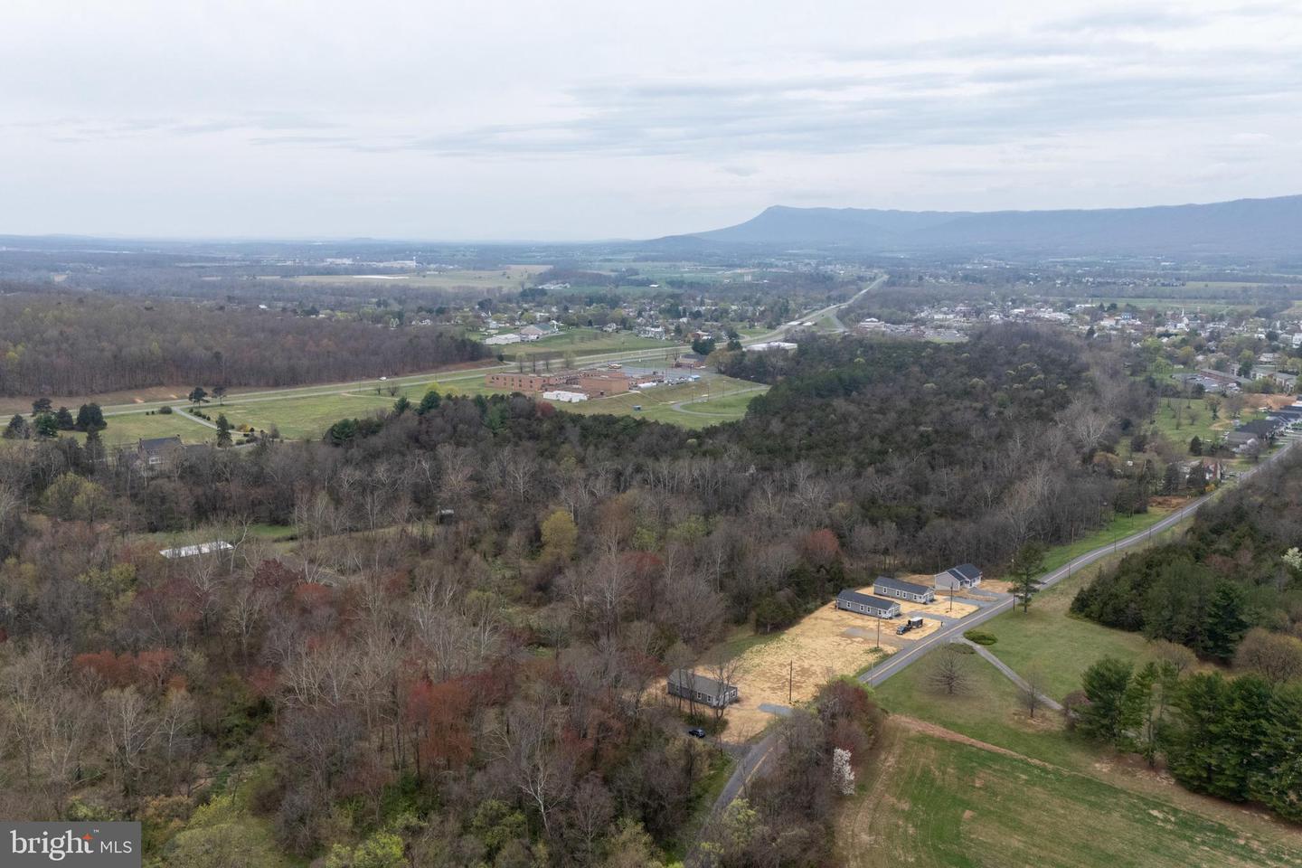 17510 MT PLEASANT RD, ELKTON, Virginia 22827, 3 Bedrooms Bedrooms, ,2 BathroomsBathrooms,Residential,For sale,17510 MT PLEASANT RD,VARO2002144 MLS # VARO2002144