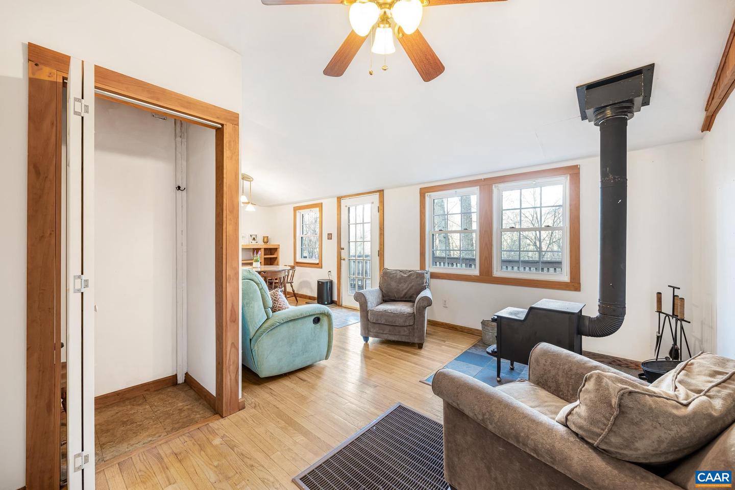 407 WINDY KNOLL LN, STANARDSVILLE, Virginia 22973, 1 Bedroom Bedrooms, ,1 BathroomBathrooms,Residential,For sale,407 WINDY KNOLL LN,662521 MLS # 662521