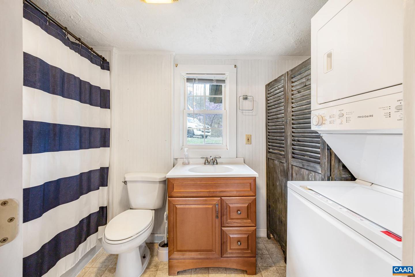 407 WINDY KNOLL LN, STANARDSVILLE, Virginia 22973, 1 Bedroom Bedrooms, ,1 BathroomBathrooms,Residential,For sale,407 WINDY KNOLL LN,662521 MLS # 662521