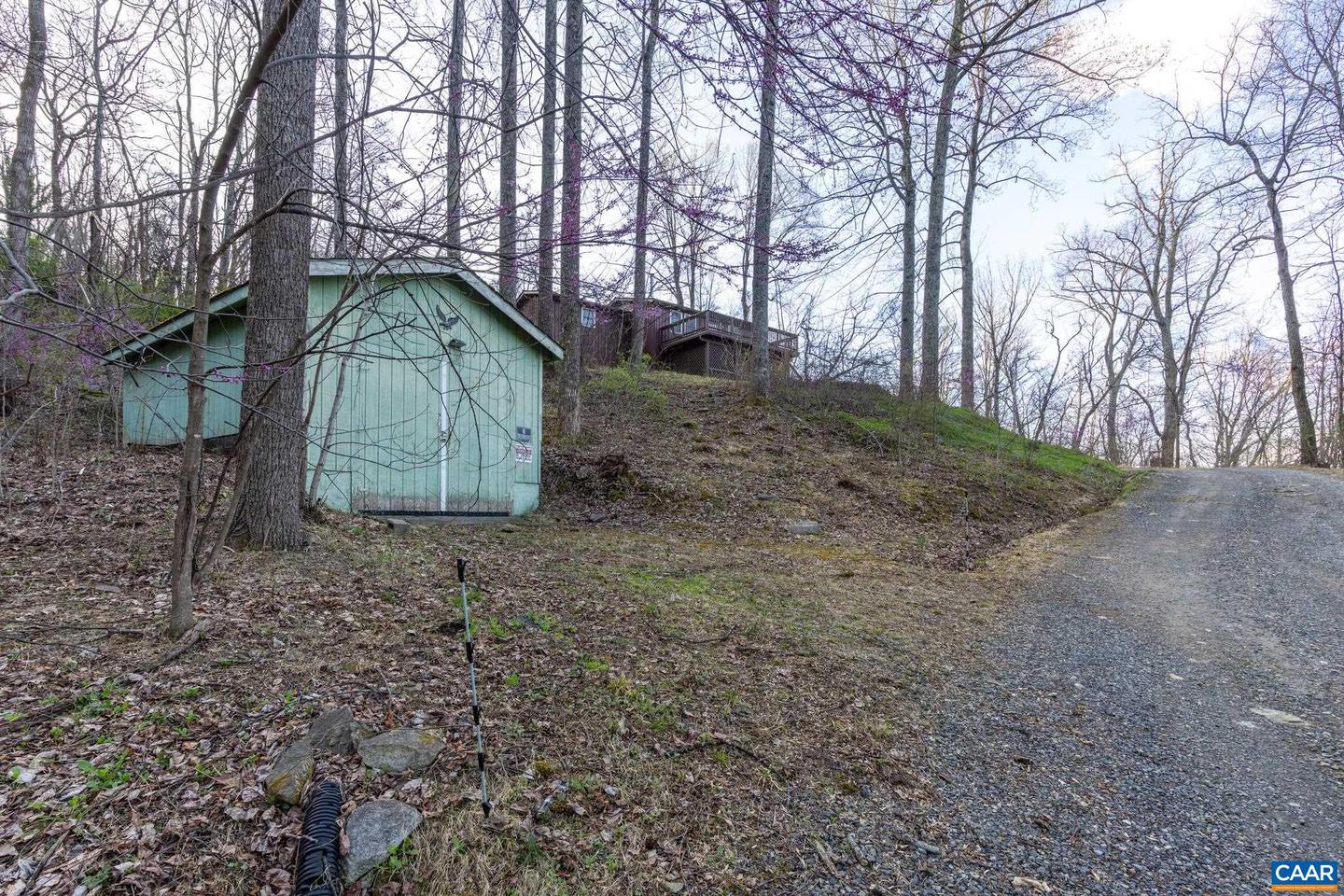 407 WINDY KNOLL LN, STANARDSVILLE, Virginia 22973, 1 Bedroom Bedrooms, ,1 BathroomBathrooms,Residential,For sale,407 WINDY KNOLL LN,662521 MLS # 662521