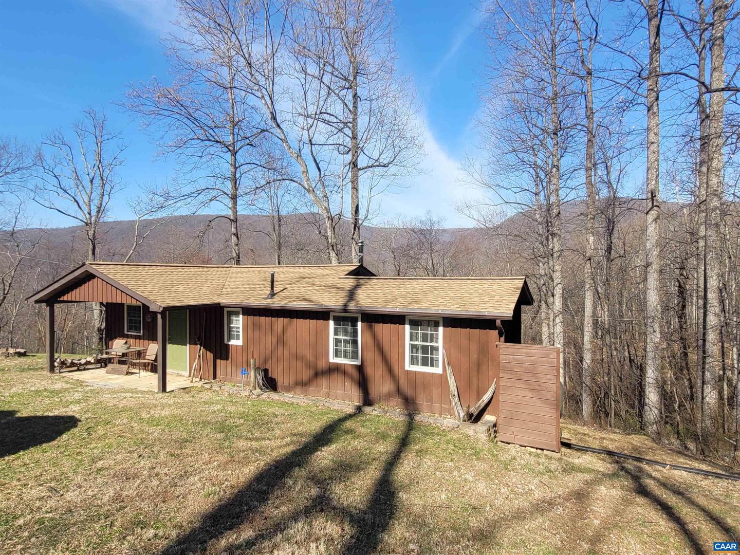 407 WINDY KNOLL LN, STANARDSVILLE, Virginia 22973, 1 Bedroom Bedrooms, ,1 BathroomBathrooms,Residential,For sale,407 WINDY KNOLL LN,662521 MLS # 662521