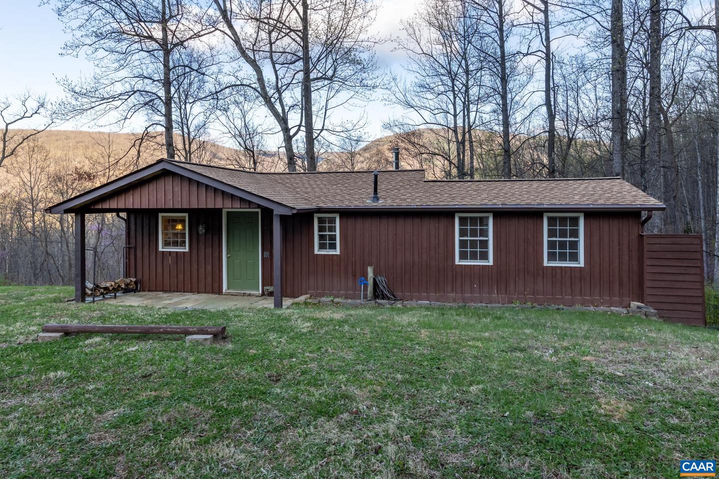 407 WINDY KNOLL LN, STANARDSVILLE, Virginia 22973, 1 Bedroom Bedrooms, ,1 BathroomBathrooms,Residential,For sale,407 WINDY KNOLL LN,662521 MLS # 662521