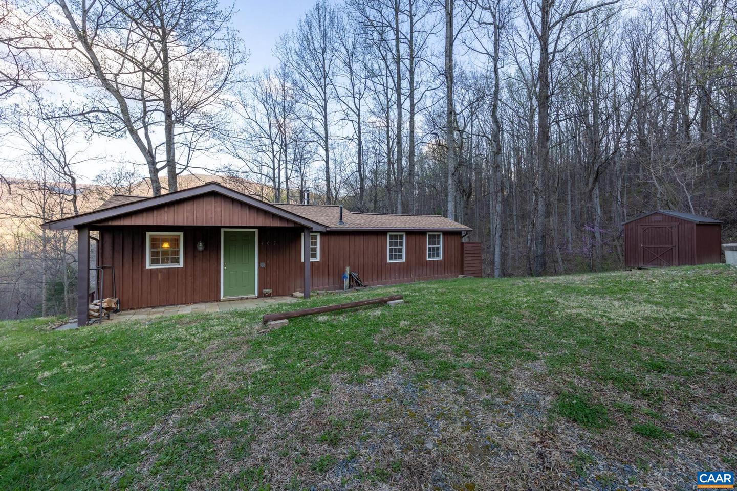 407 WINDY KNOLL LN, STANARDSVILLE, Virginia 22973, 1 Bedroom Bedrooms, ,1 BathroomBathrooms,Residential,For sale,407 WINDY KNOLL LN,662521 MLS # 662521
