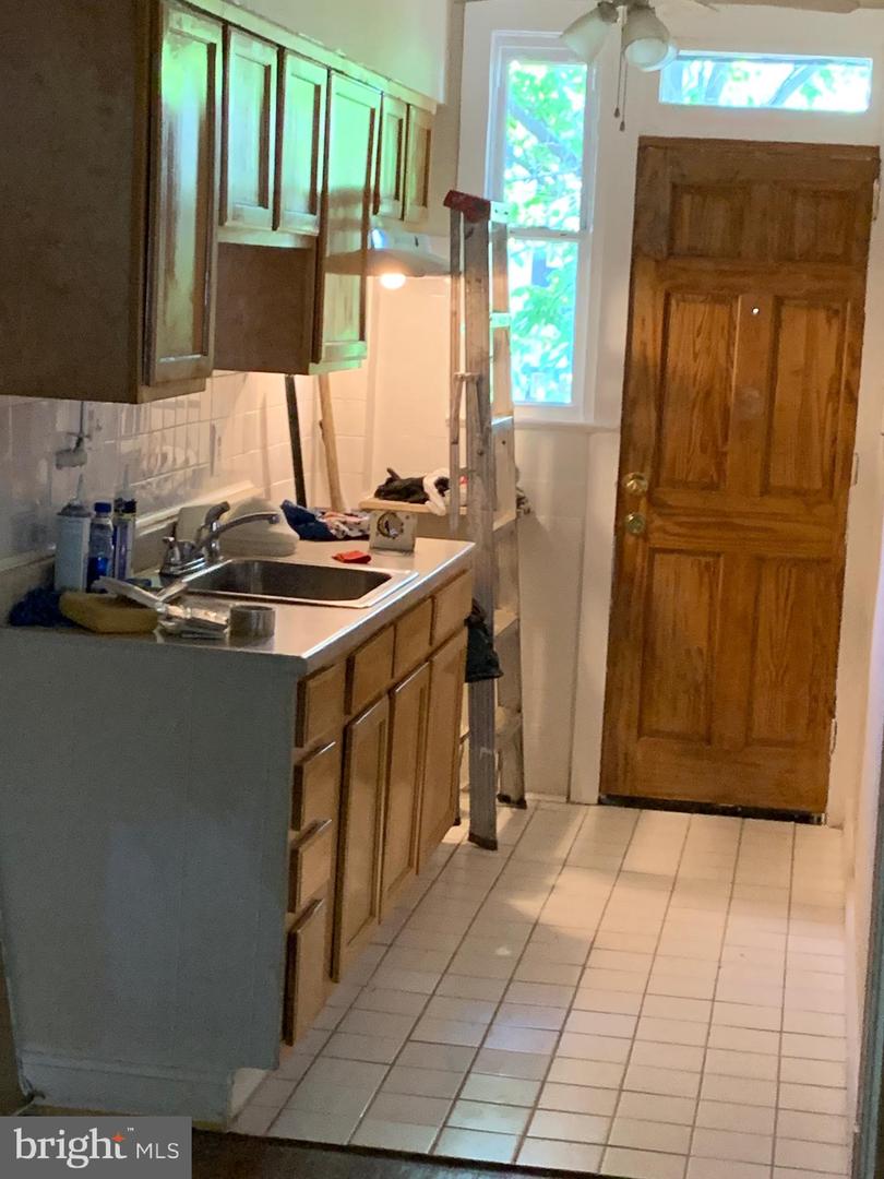 1835 CORCORAN ST NE, WASHINGTON, District Of Columbia 20002, 3 Bedrooms Bedrooms, ,2 BathroomsBathrooms,Residential,For sale,1835 CORCORAN ST NE,DCDC2195968 MLS # DCDC2195968