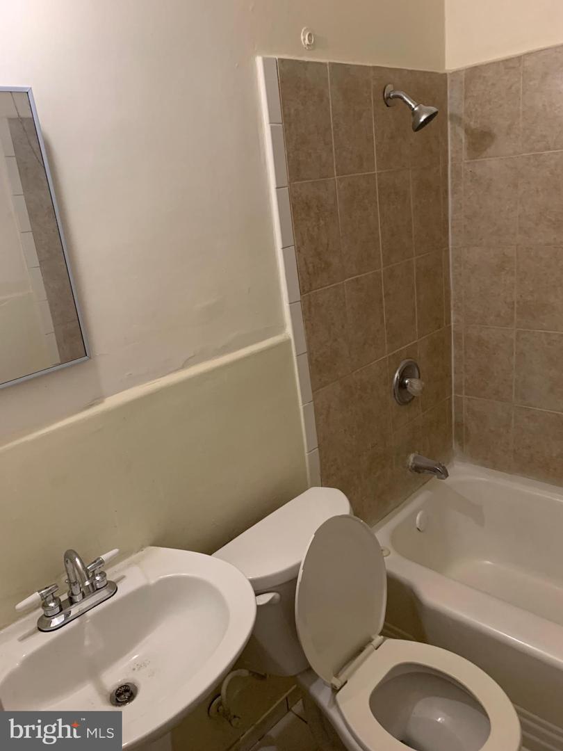 1835 CORCORAN ST NE, WASHINGTON, District Of Columbia 20002, 3 Bedrooms Bedrooms, ,2 BathroomsBathrooms,Residential,For sale,1835 CORCORAN ST NE,DCDC2195968 MLS # DCDC2195968