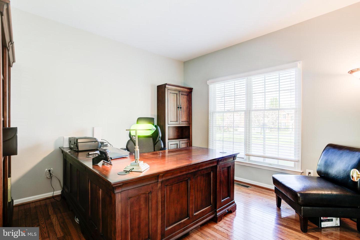 25997 FAIR PONDS LN, CHANTILLY, Virginia 20152, 4 Bedrooms Bedrooms, ,4 BathroomsBathrooms,Residential,For sale,25997 FAIR PONDS LN,VALO2094376 MLS # VALO2094376