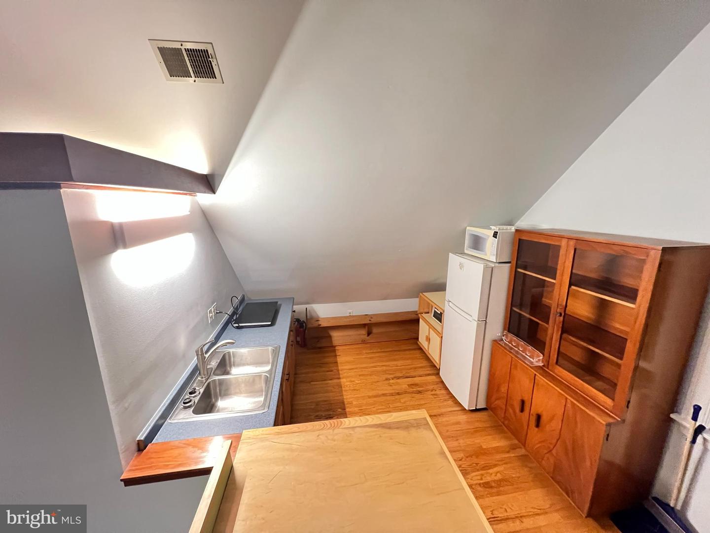 3903 8TH ST S, ARLINGTON, Virginia 22204, 4 Bedrooms Bedrooms, ,5 BathroomsBathrooms,Residential,For sale,3903 8TH ST S,VAAR2056322 MLS # VAAR2056322